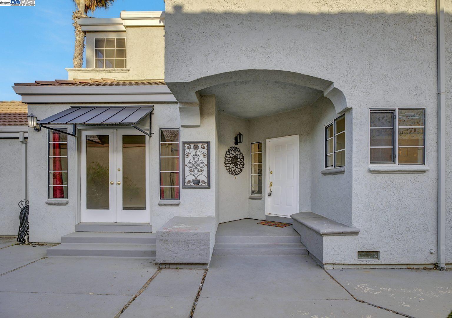 Detail Gallery Image 1 of 1 For 2481 Wayfarer Ct, Discovery Bay,  CA 94505 - 3 Beds | 3 Baths