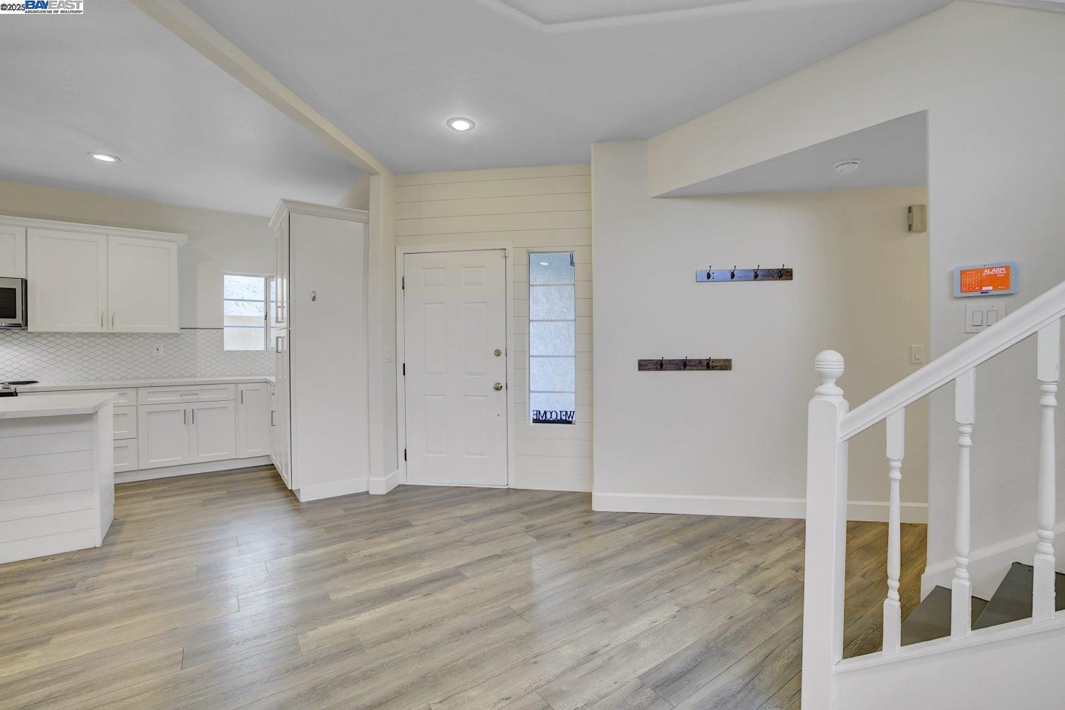 Detail Gallery Image 11 of 48 For 2481 Wayfarer Ct, Discovery Bay,  CA 94505 - 3 Beds | 3 Baths