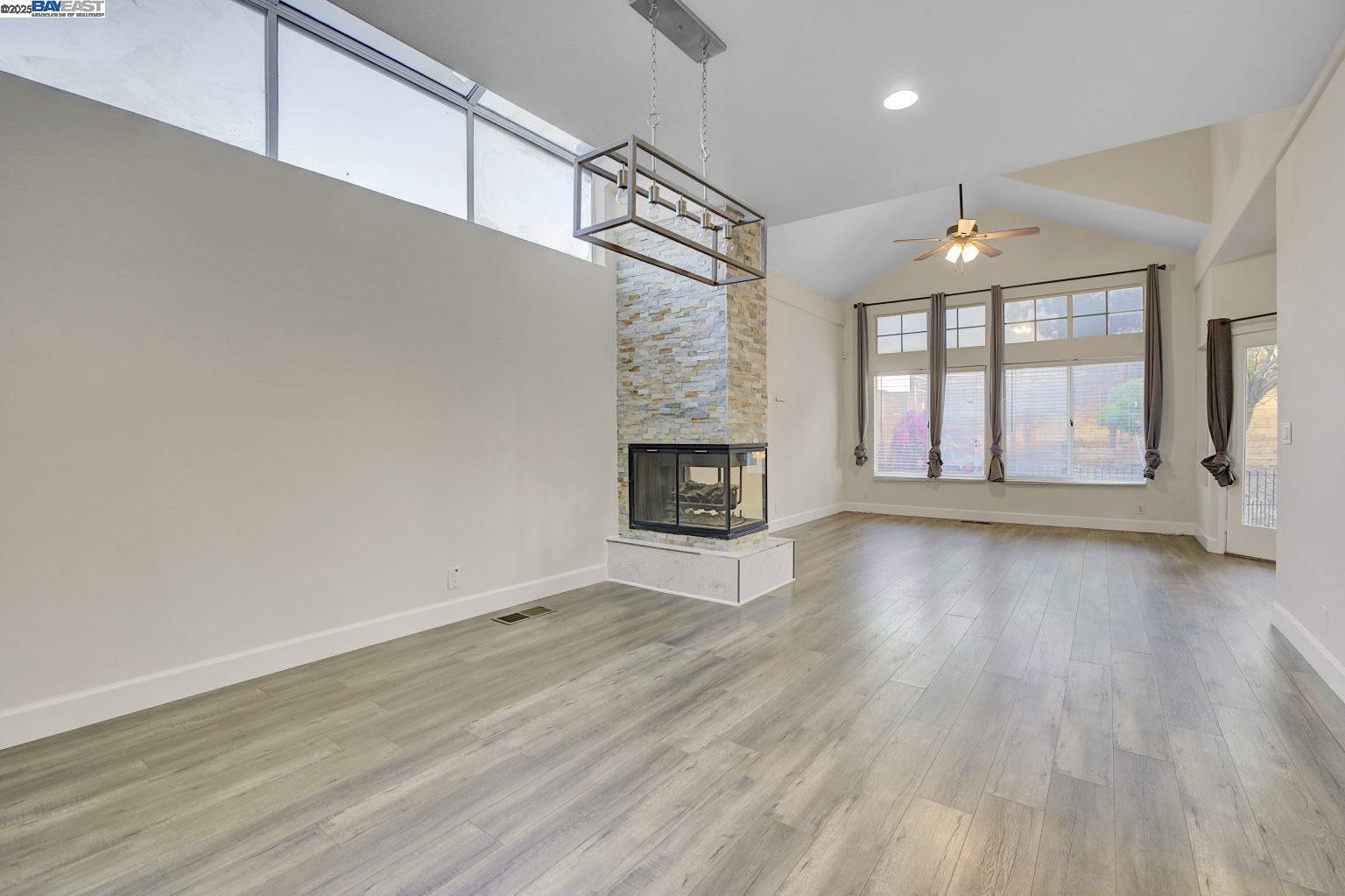 Detail Gallery Image 12 of 48 For 2481 Wayfarer Ct, Discovery Bay,  CA 94505 - 3 Beds | 3 Baths
