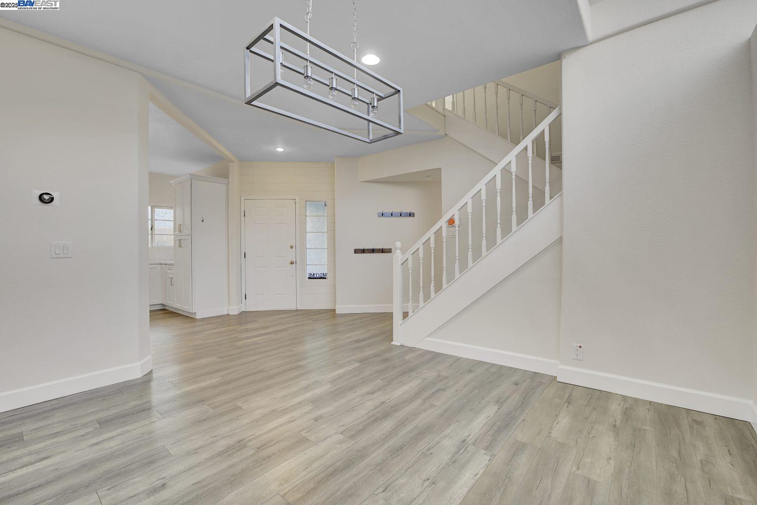 Detail Gallery Image 13 of 48 For 2481 Wayfarer Ct, Discovery Bay,  CA 94505 - 3 Beds | 3 Baths