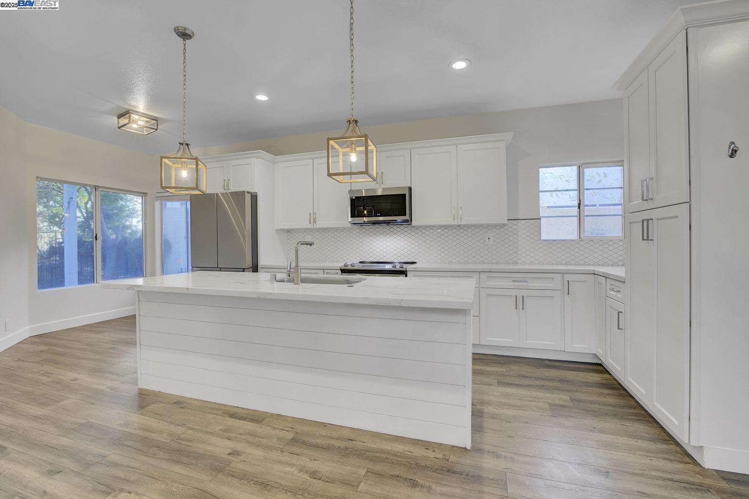 Detail Gallery Image 17 of 48 For 2481 Wayfarer Ct, Discovery Bay,  CA 94505 - 3 Beds | 3 Baths
