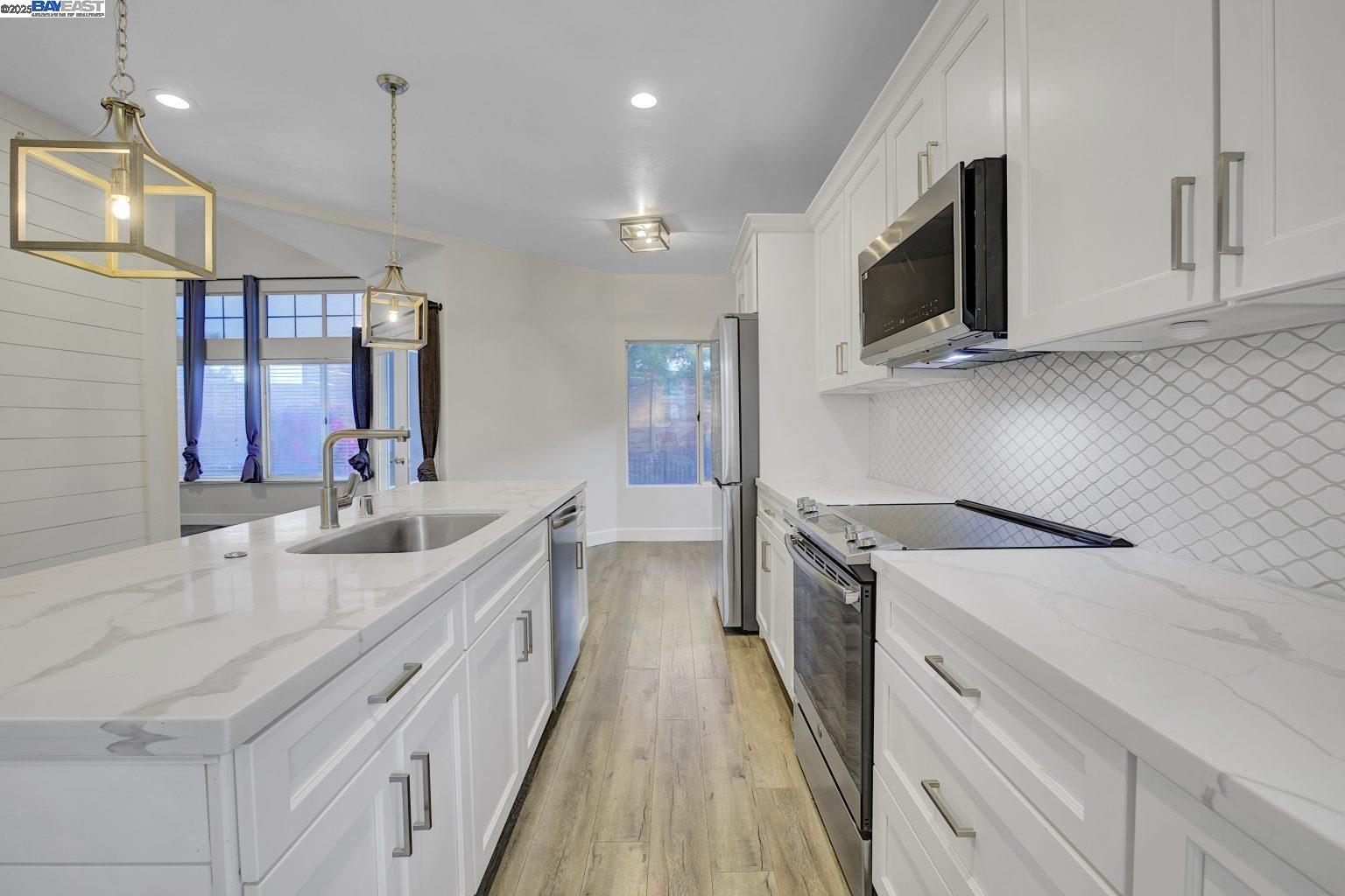 Detail Gallery Image 22 of 48 For 2481 Wayfarer Ct, Discovery Bay,  CA 94505 - 3 Beds | 3 Baths