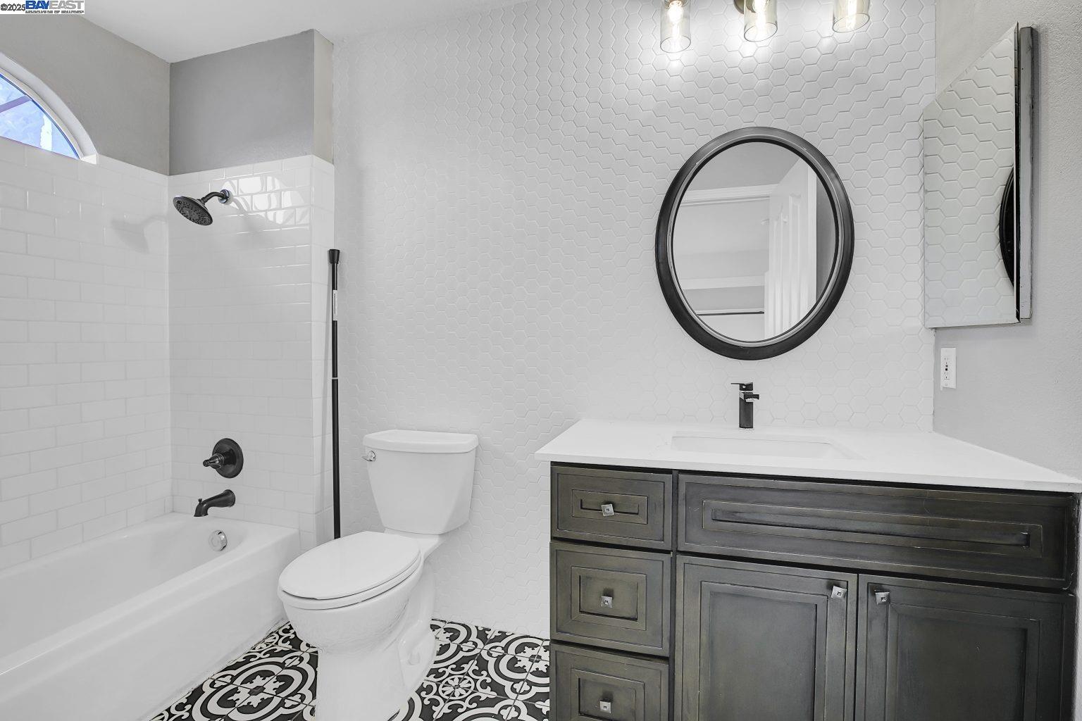 Detail Gallery Image 32 of 48 For 2481 Wayfarer Ct, Discovery Bay,  CA 94505 - 3 Beds | 3 Baths