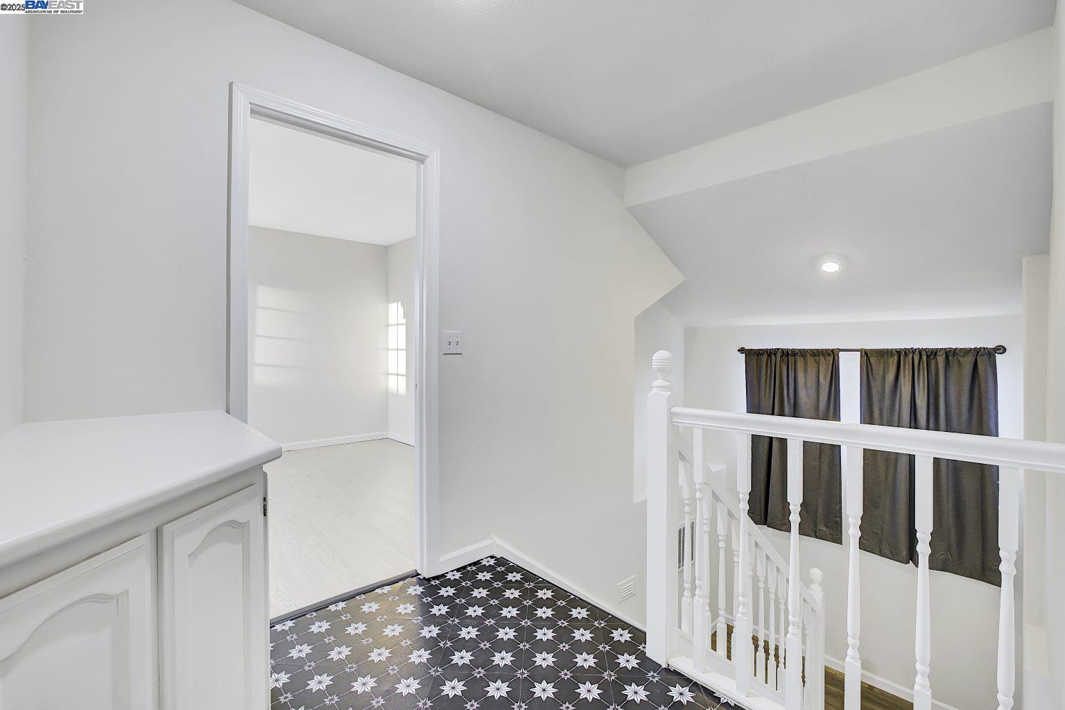 Detail Gallery Image 33 of 48 For 2481 Wayfarer Ct, Discovery Bay,  CA 94505 - 3 Beds | 3 Baths