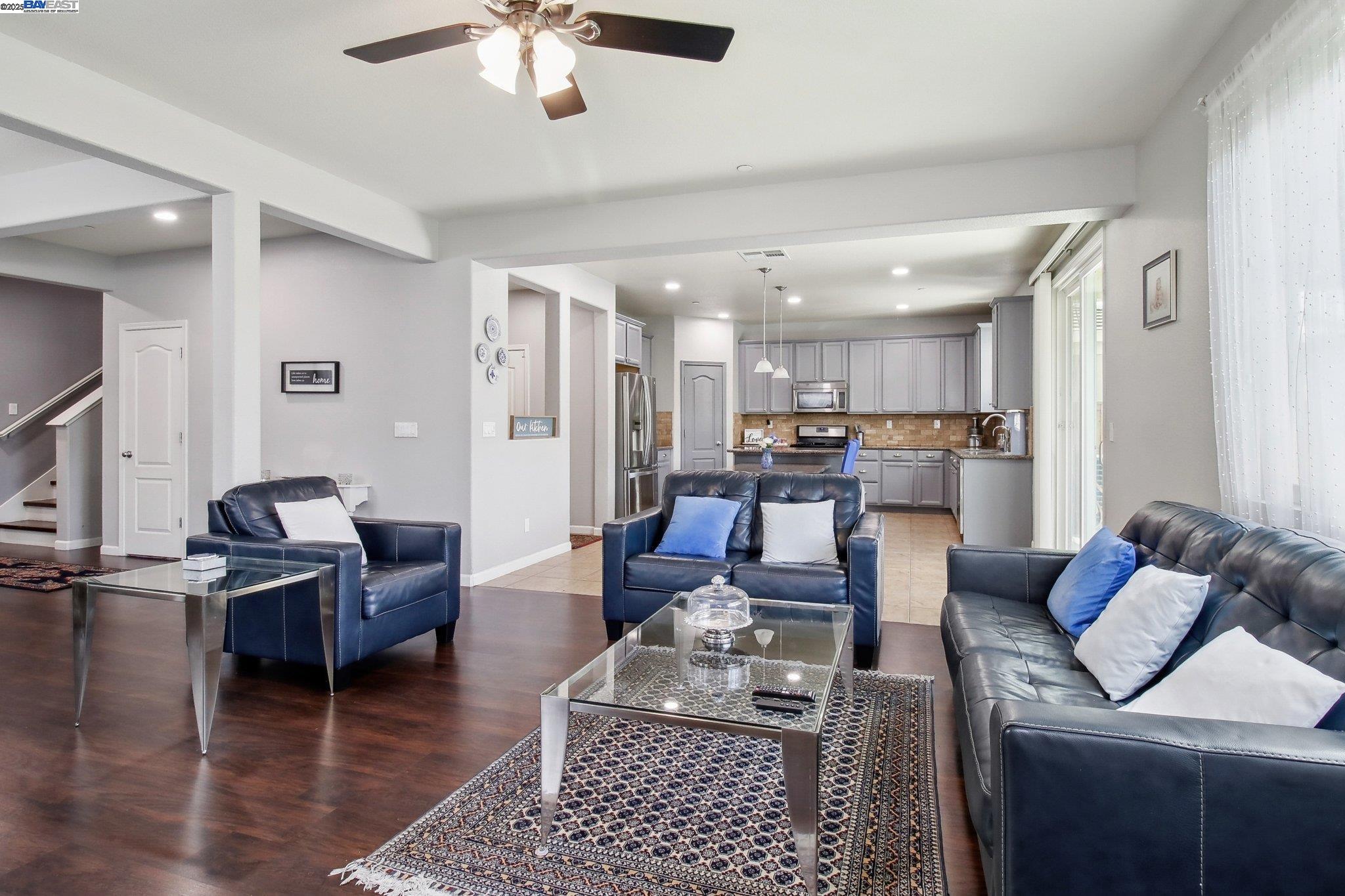 Detail Gallery Image 9 of 46 For 1331 Maple Dr, Oakley,  CA 94561 - 5 Beds | 3/1 Baths
