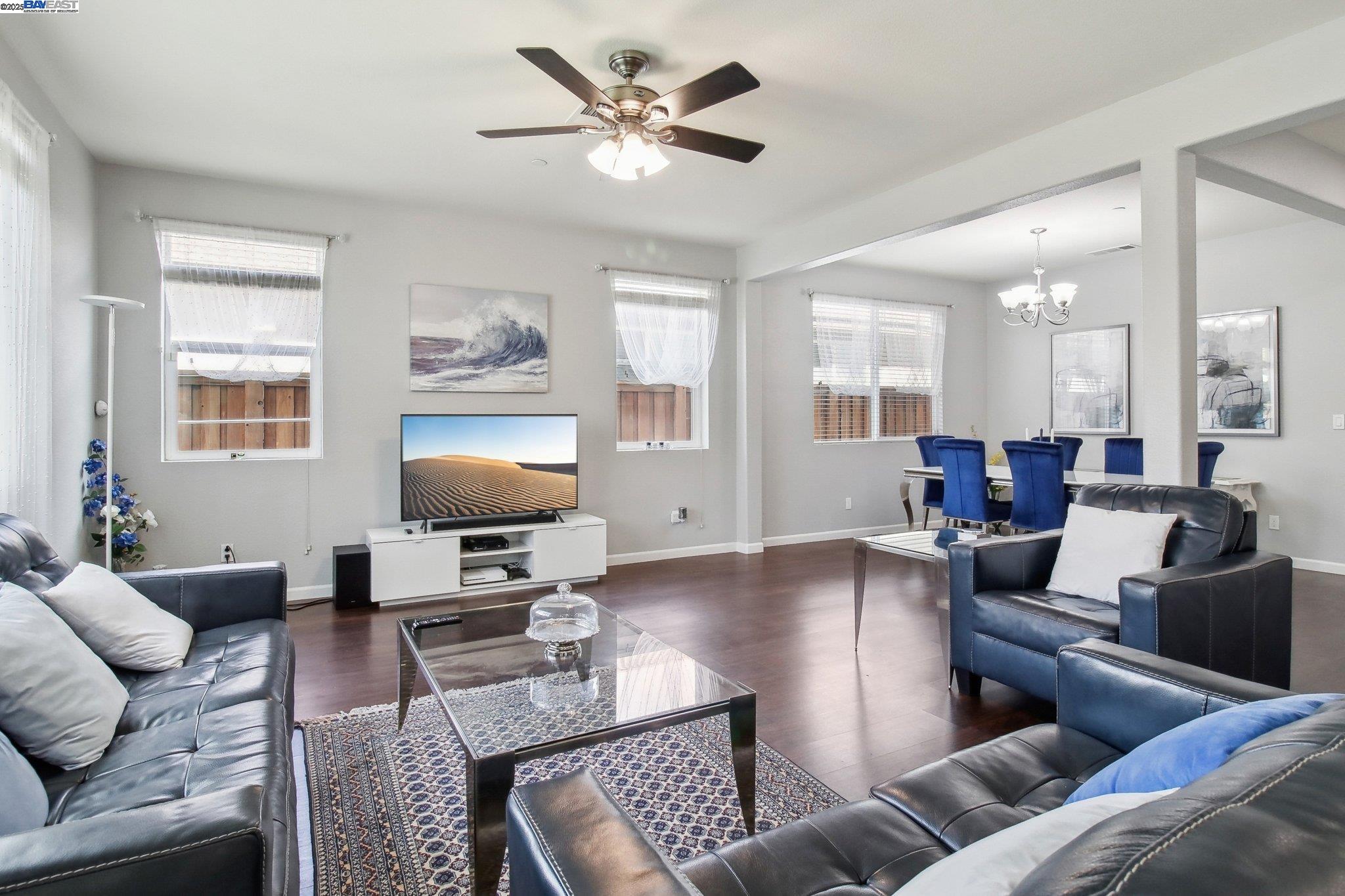 Detail Gallery Image 10 of 46 For 1331 Maple Dr, Oakley,  CA 94561 - 5 Beds | 3/1 Baths