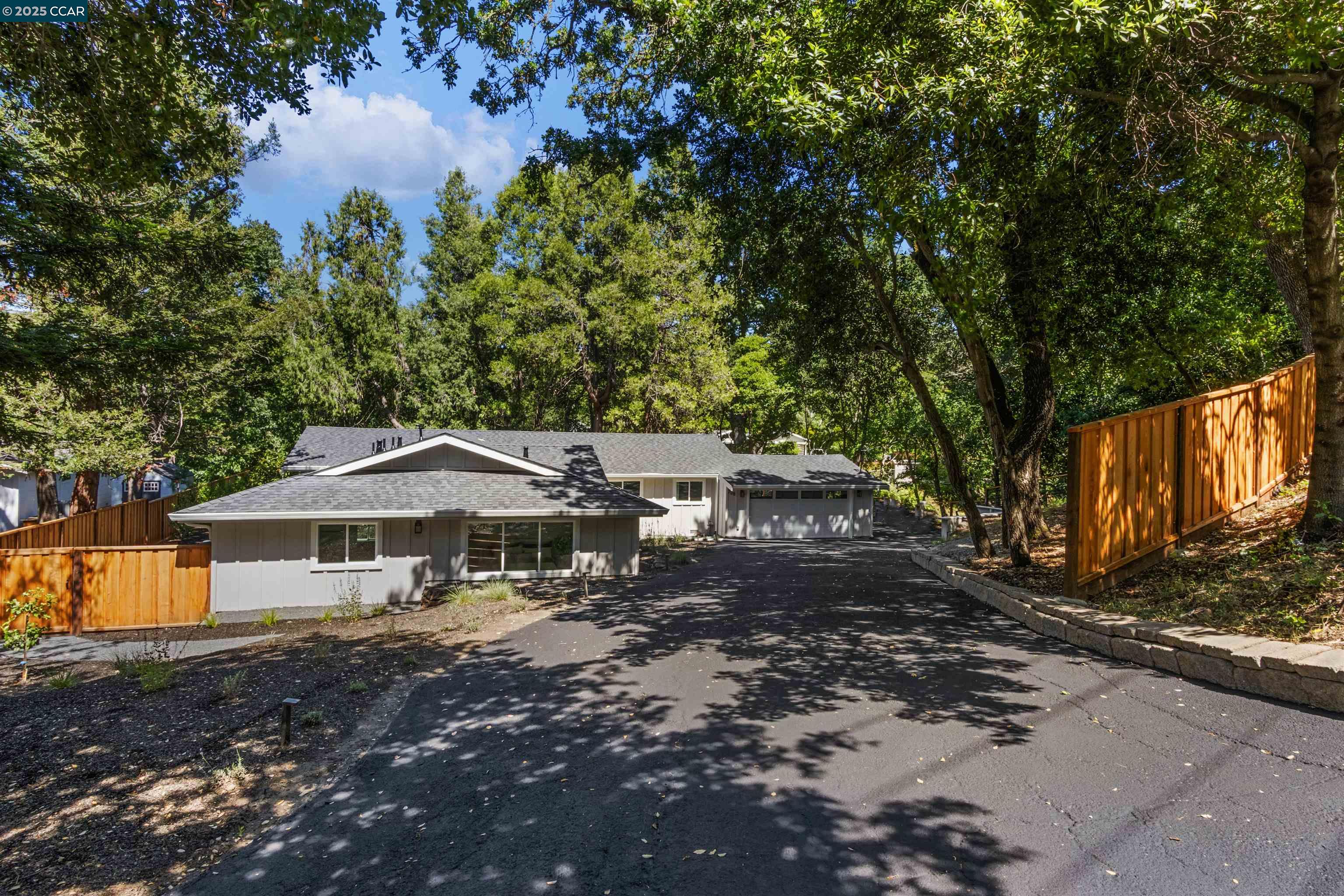Detail Gallery Image 1 of 47 For 706 St Marys Rd, Lafayette,  CA 94549 - 4 Beds | 4/1 Baths