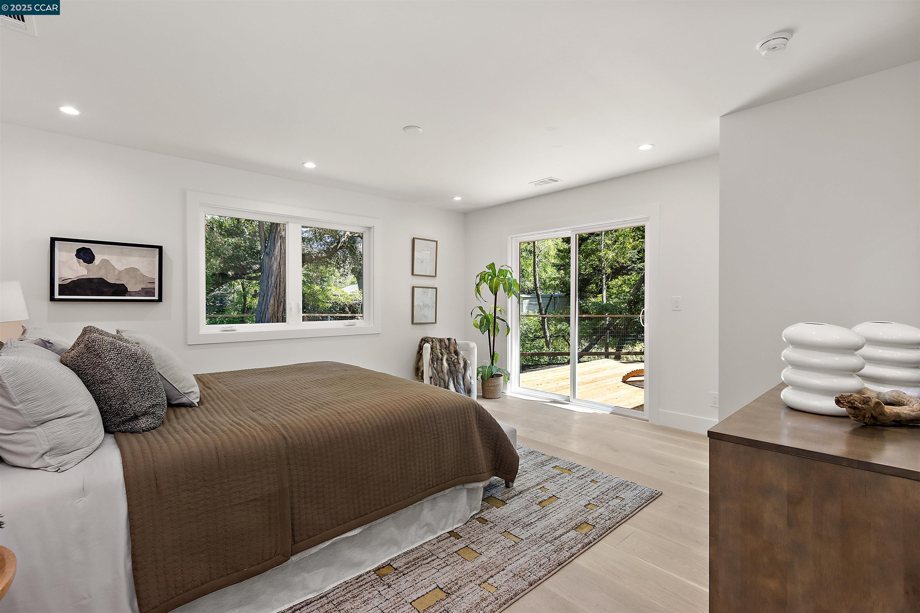 Detail Gallery Image 17 of 47 For 706 St Marys Rd, Lafayette,  CA 94549 - 4 Beds | 4/1 Baths