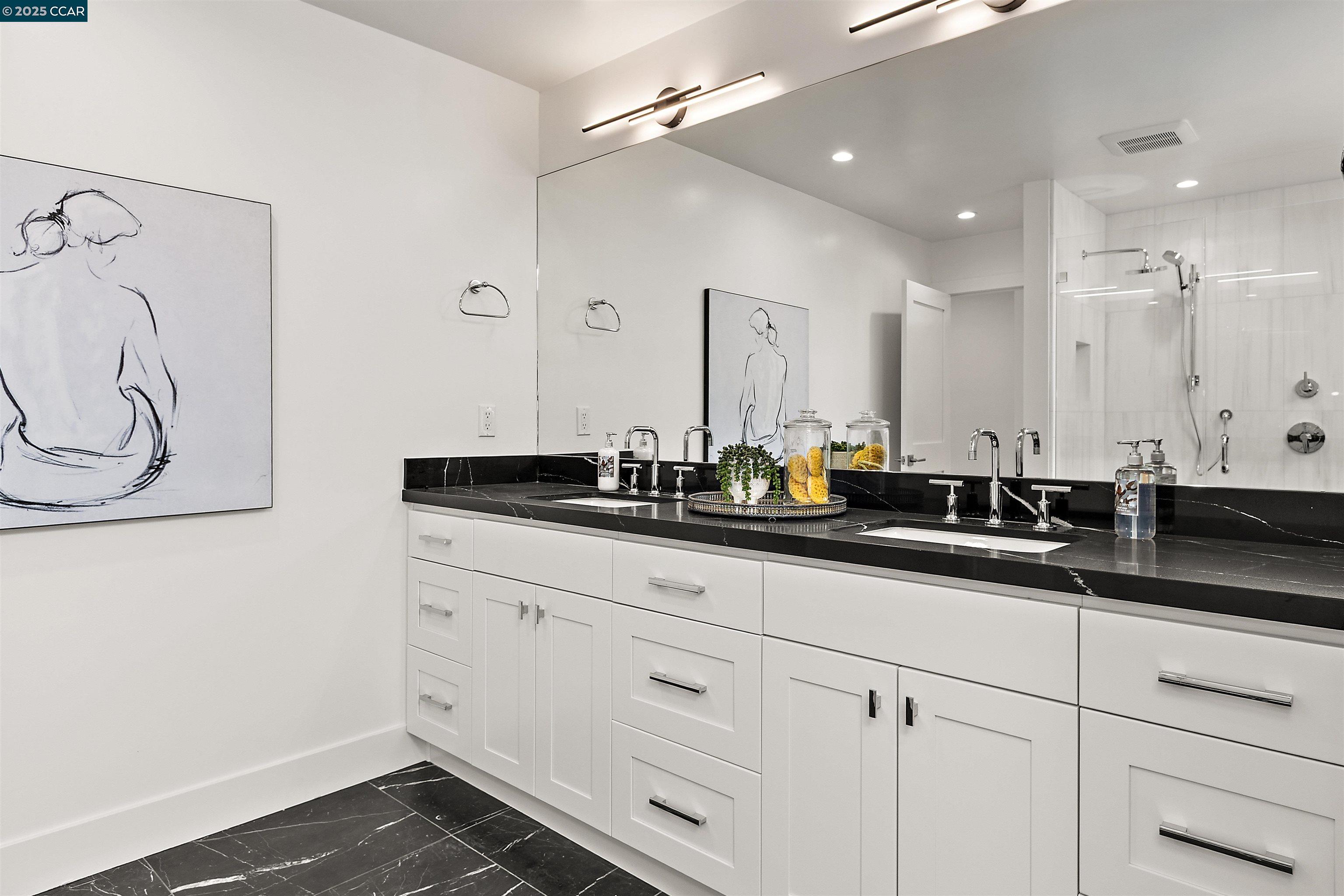 Detail Gallery Image 22 of 47 For 706 St Marys Rd, Lafayette,  CA 94549 - 4 Beds | 4/1 Baths