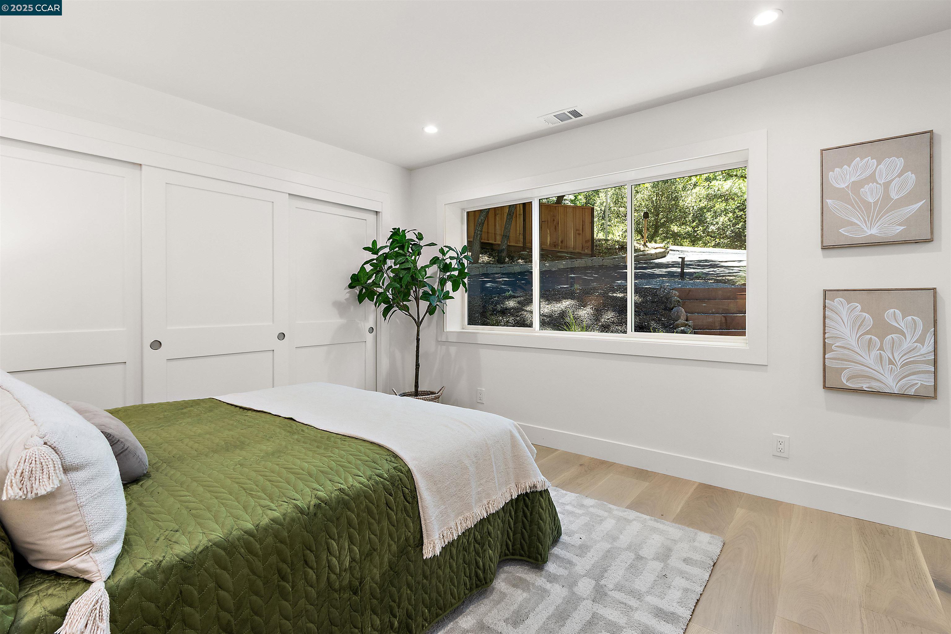 Detail Gallery Image 26 of 47 For 706 St Marys Rd, Lafayette,  CA 94549 - 4 Beds | 4/1 Baths