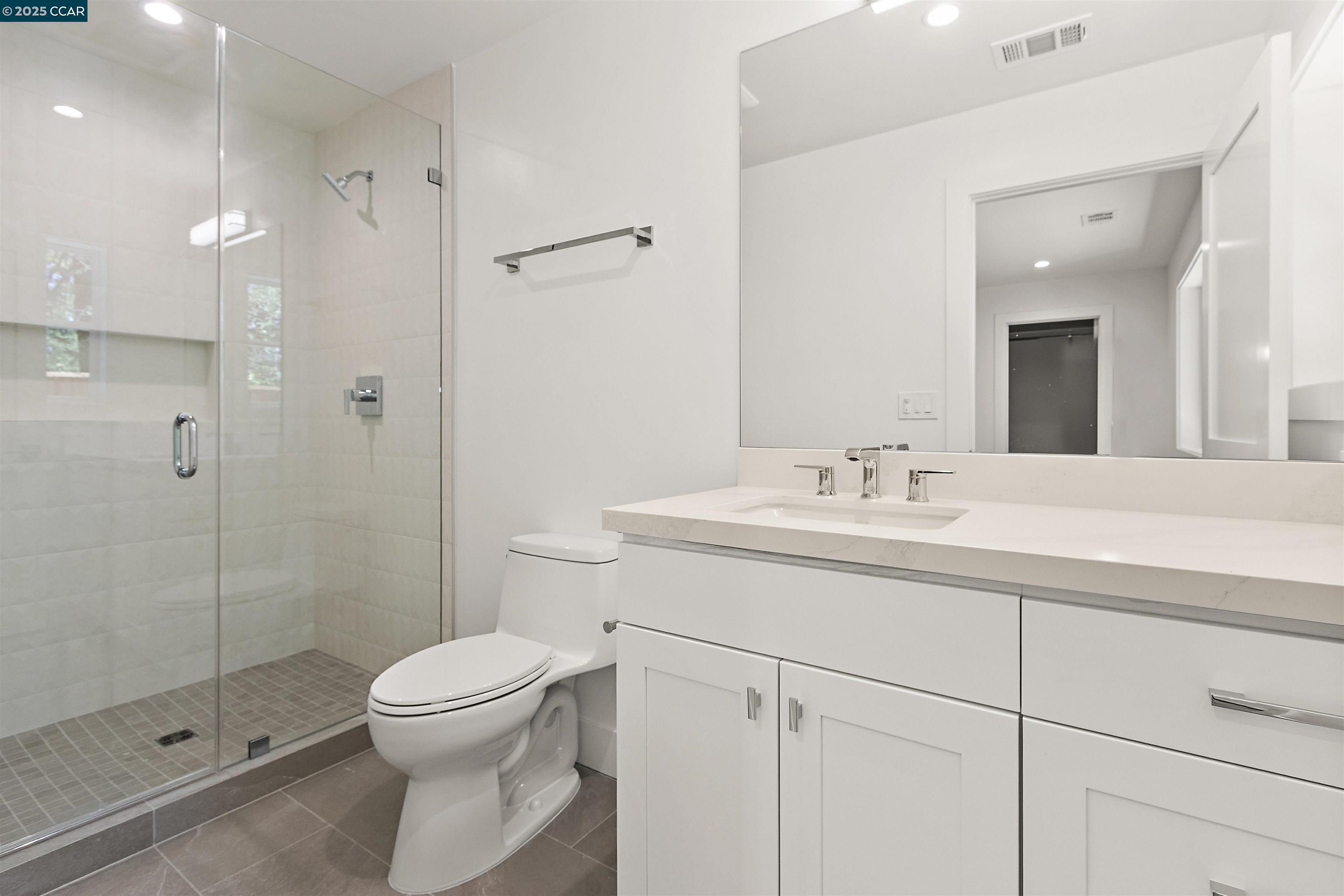 Detail Gallery Image 32 of 47 For 706 St Marys Rd, Lafayette,  CA 94549 - 4 Beds | 4/1 Baths