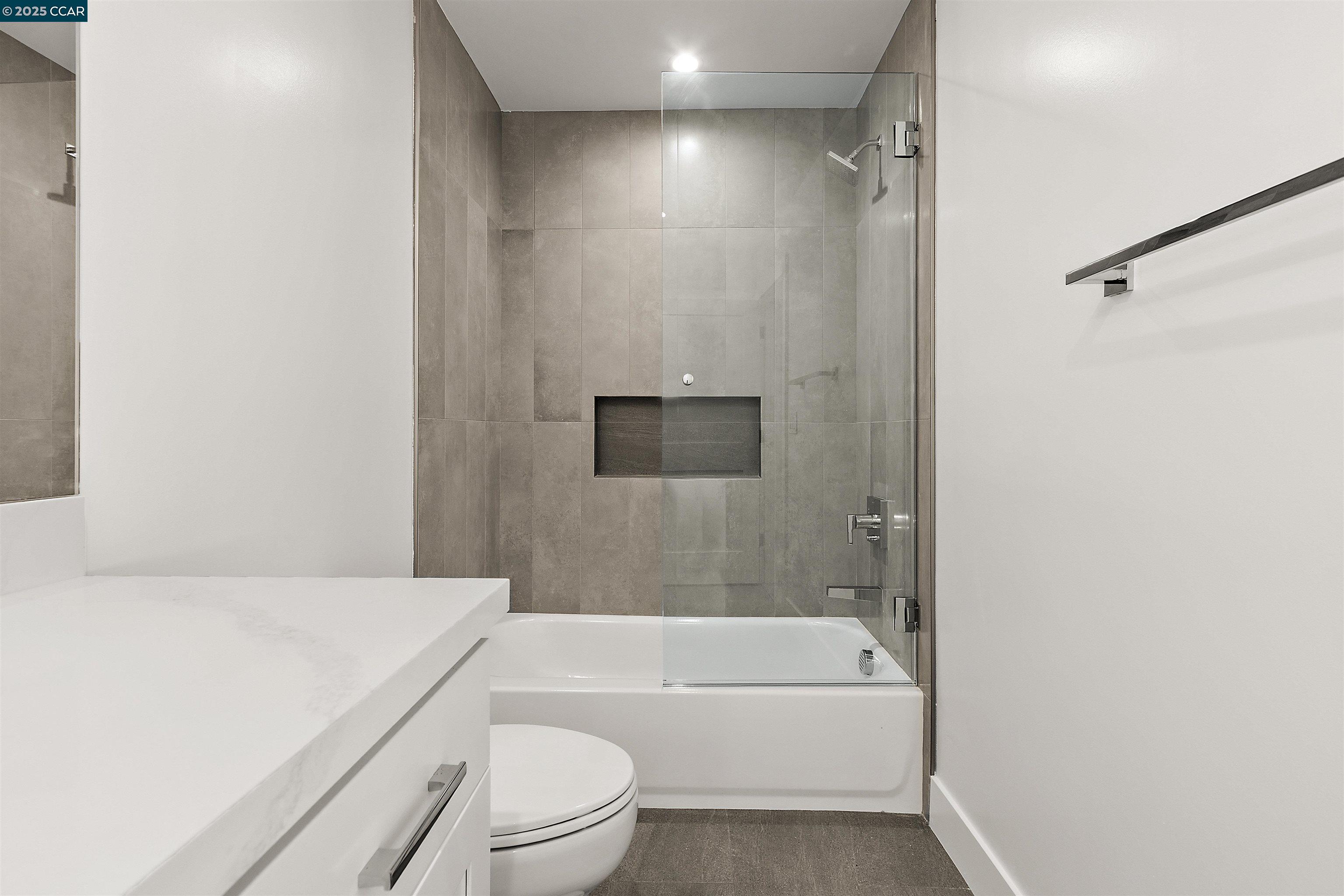 Detail Gallery Image 36 of 47 For 706 St Marys Rd, Lafayette,  CA 94549 - 4 Beds | 4/1 Baths