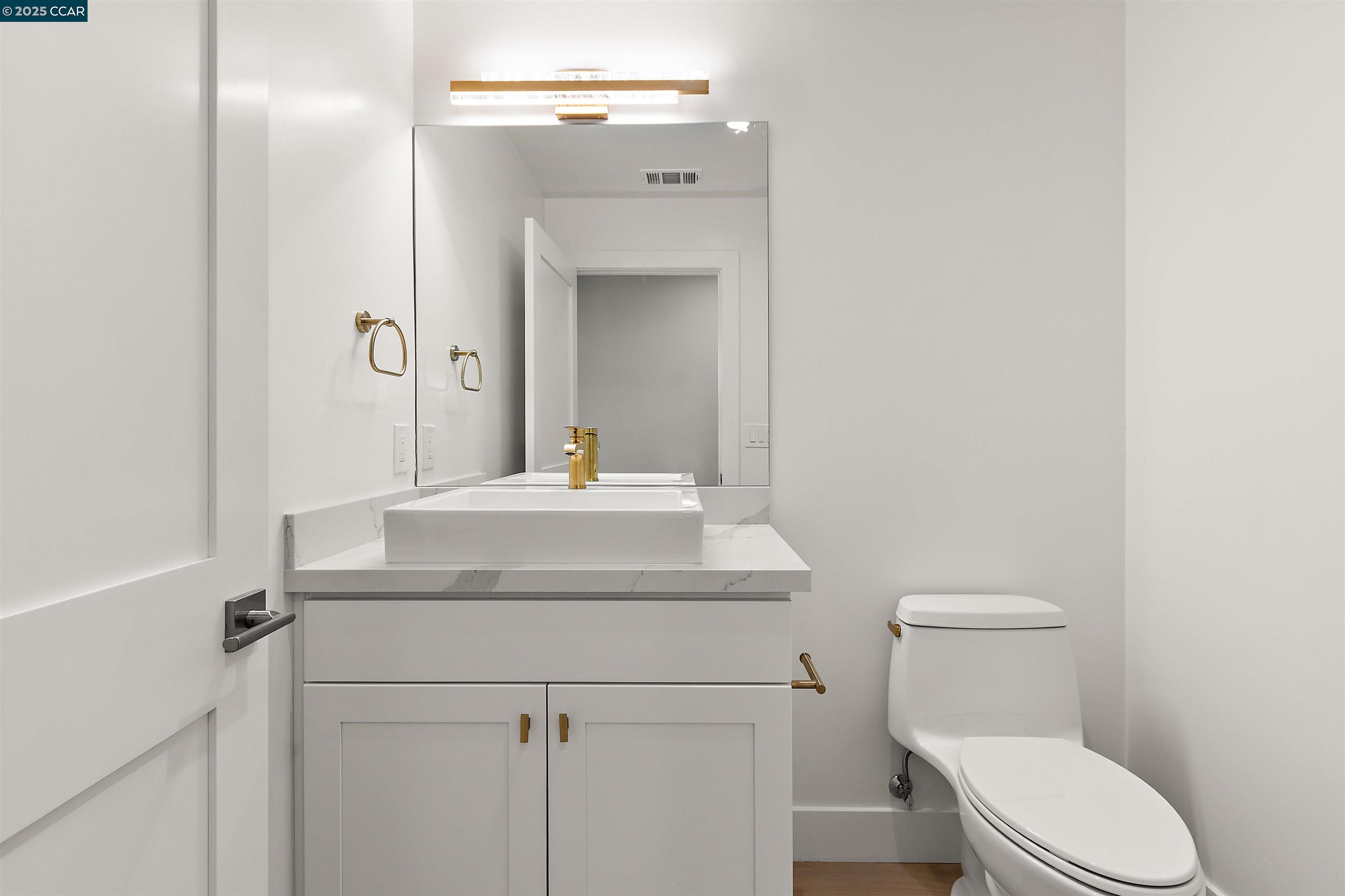 Detail Gallery Image 37 of 47 For 706 St Marys Rd, Lafayette,  CA 94549 - 4 Beds | 4/1 Baths