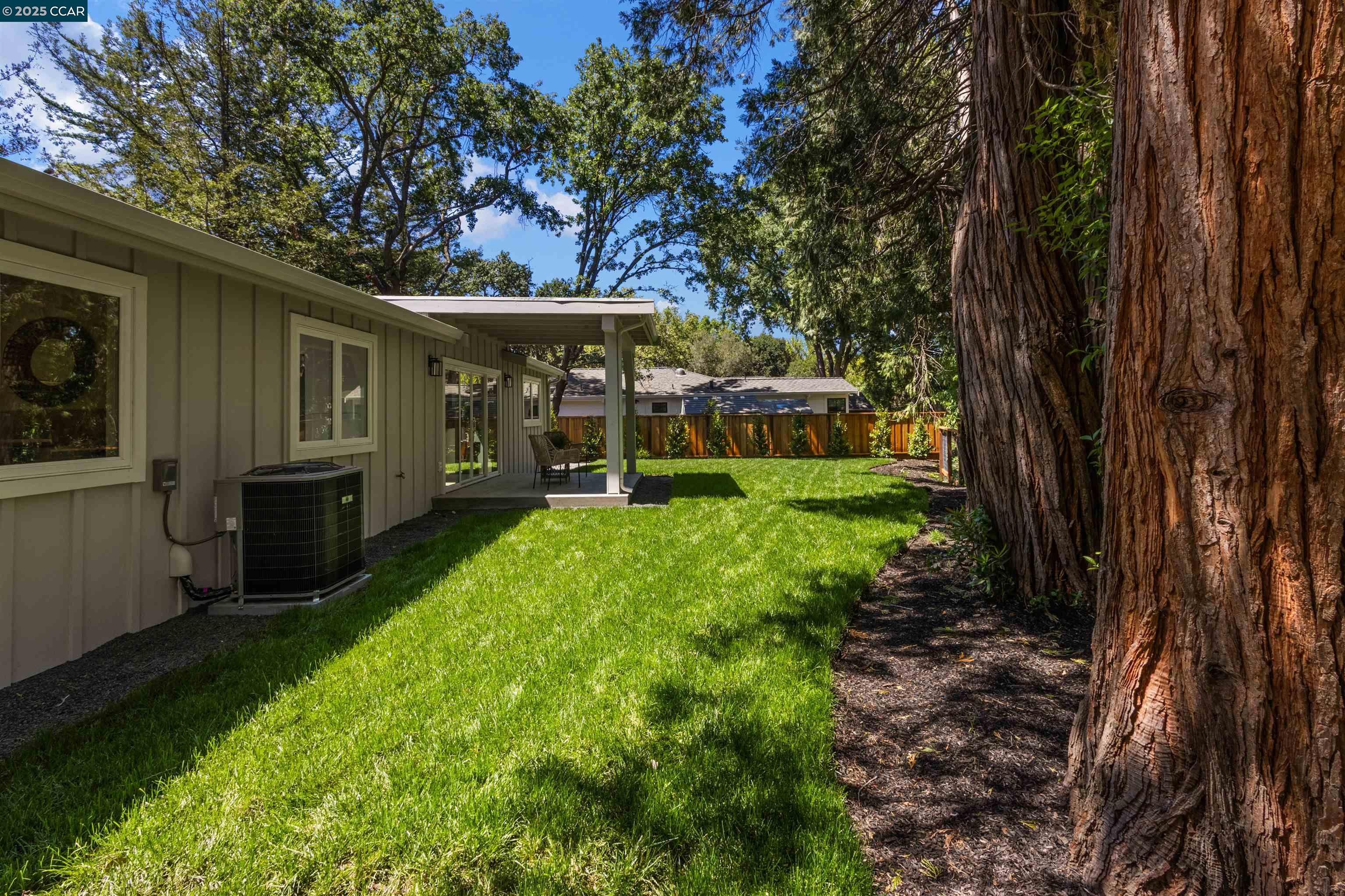 Detail Gallery Image 43 of 47 For 706 St Marys Rd, Lafayette,  CA 94549 - 4 Beds | 4/1 Baths