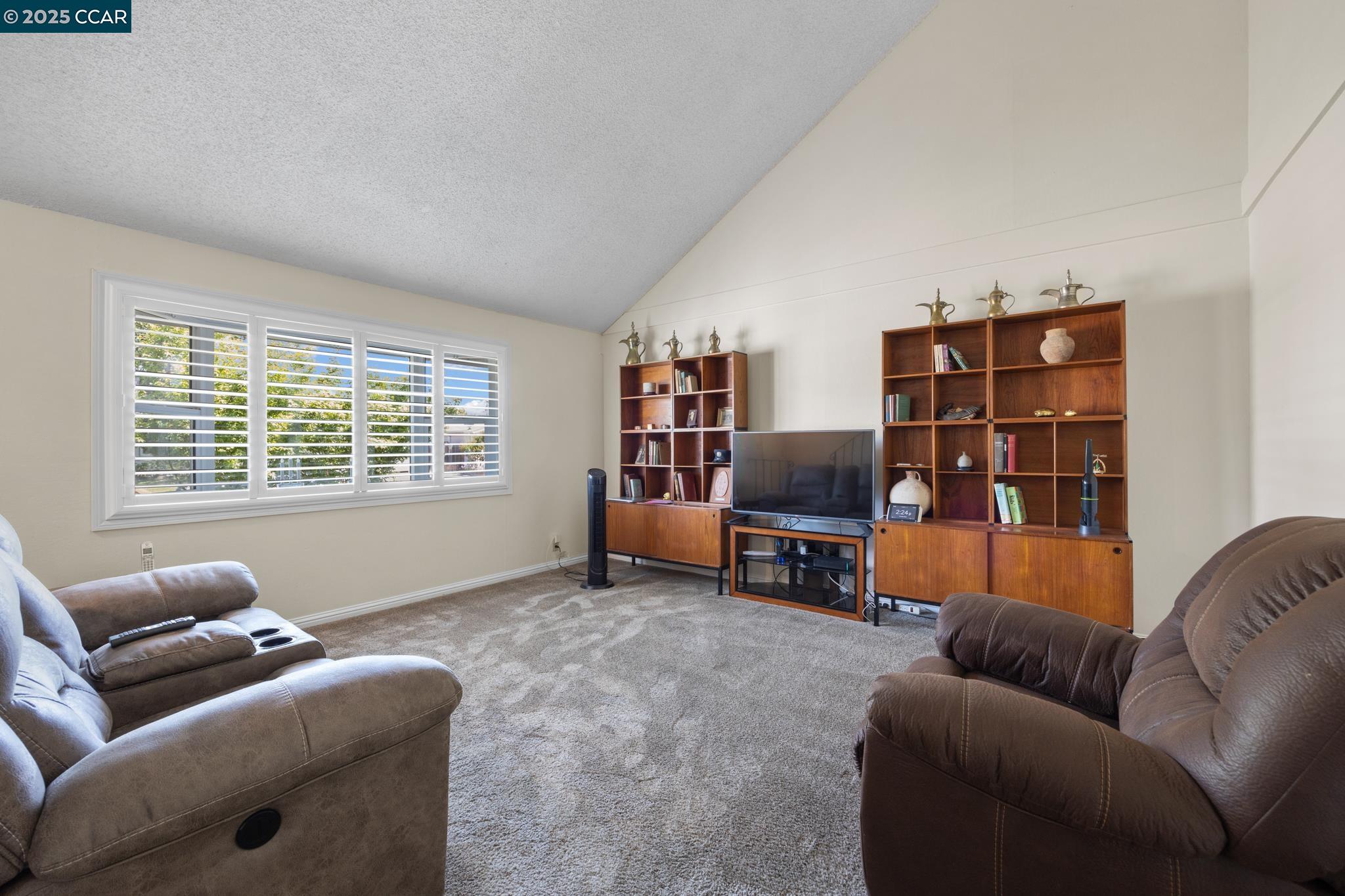 Detail Gallery Image 2 of 44 For 2267 Channing Ct, Fairfield,  CA 94533 - 4 Beds | 2 Baths