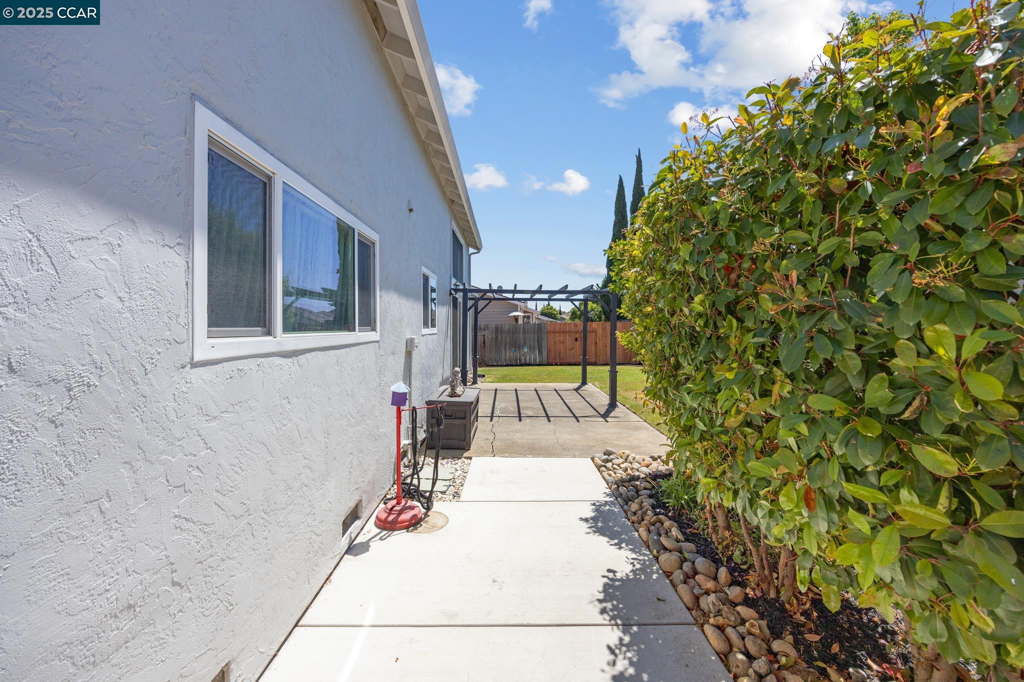 Detail Gallery Image 33 of 44 For 2267 Channing Ct, Fairfield,  CA 94533 - 4 Beds | 2 Baths