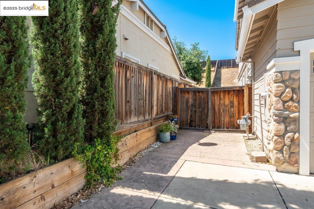 Detail Gallery Image 43 of 57 For 713 Flemish Ct, Brentwood,  CA 94513 - 4 Beds | 3 Baths