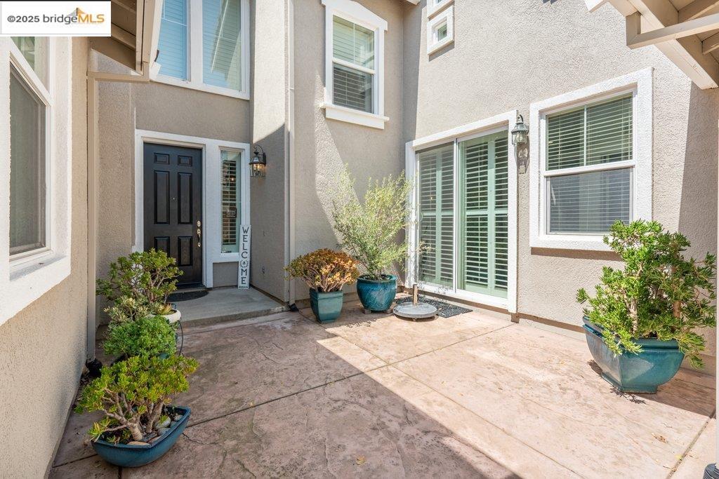 Detail Gallery Image 8 of 57 For 713 Flemish Ct, Brentwood,  CA 94513 - 4 Beds | 3 Baths