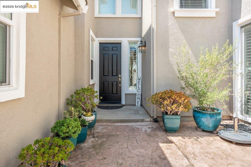 Detail Gallery Image 9 of 57 For 713 Flemish Ct, Brentwood,  CA 94513 - 4 Beds | 3 Baths