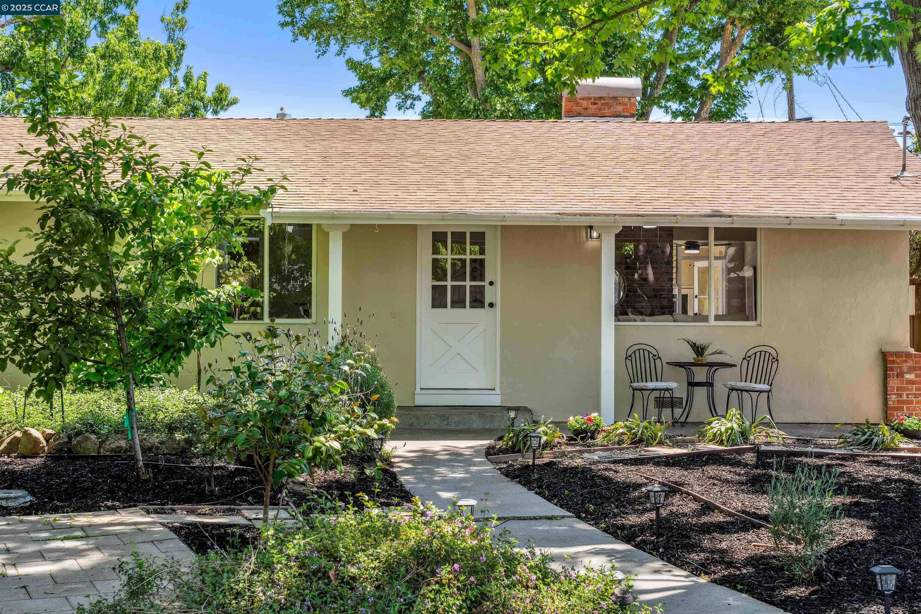 Detail Gallery Image 17 of 60 For 701 Duke Cir, Pleasant Hill,  CA 94523 - 3 Beds | 2 Baths