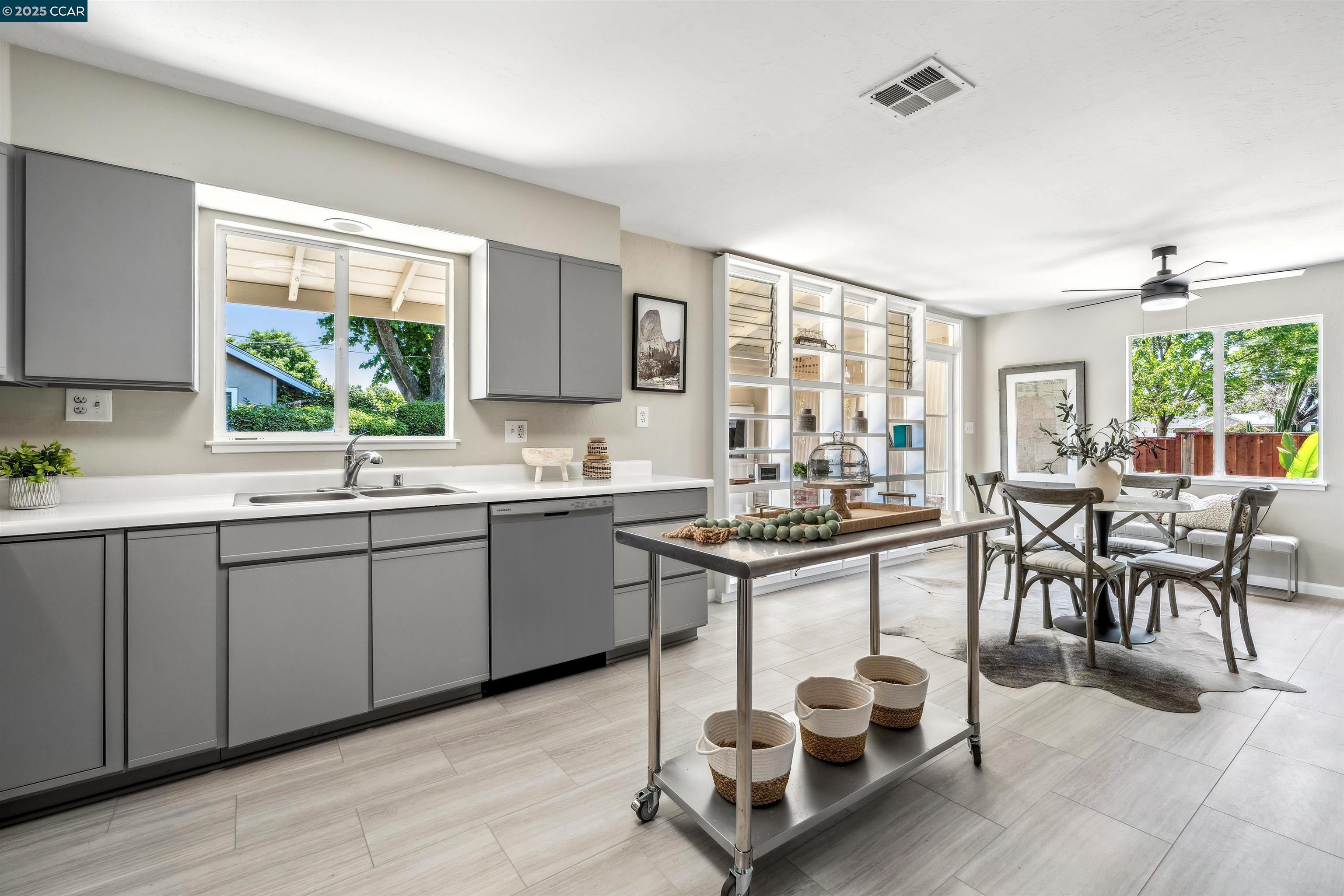 Detail Gallery Image 26 of 60 For 701 Duke Cir, Pleasant Hill,  CA 94523 - 3 Beds | 2 Baths