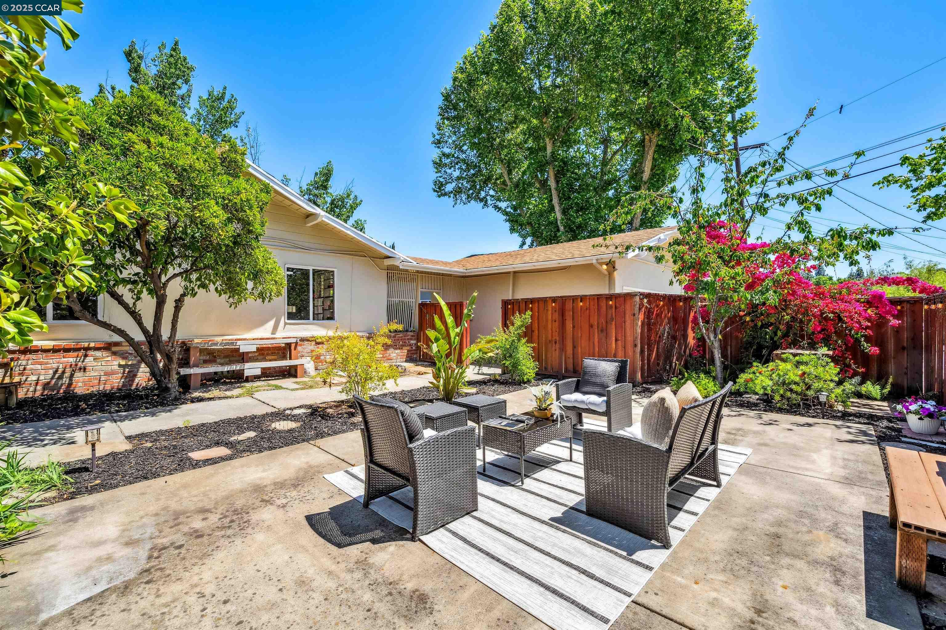 Detail Gallery Image 59 of 60 For 701 Duke Cir, Pleasant Hill,  CA 94523 - 3 Beds | 2 Baths