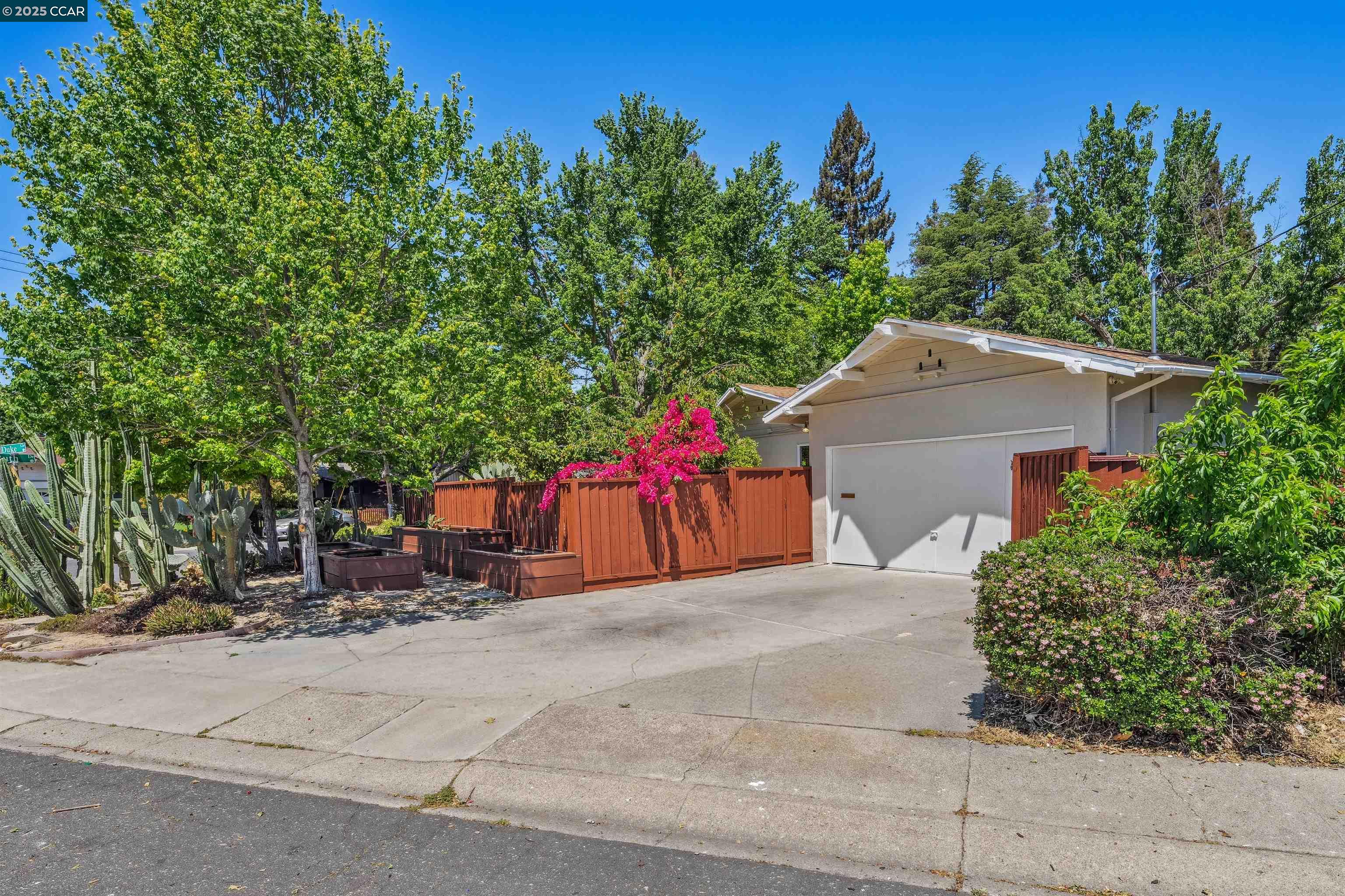 Detail Gallery Image 60 of 60 For 701 Duke Cir, Pleasant Hill,  CA 94523 - 3 Beds | 2 Baths