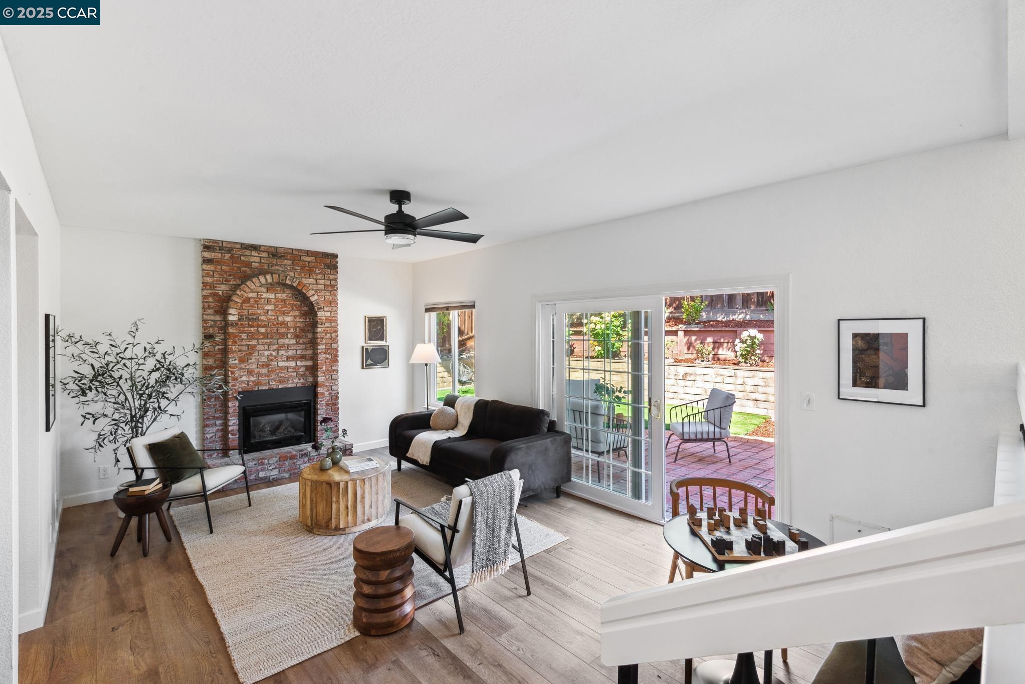 Detail Gallery Image 21 of 58 For 2253 Lake Crest Court, Martinez,  CA 94553 - 3 Beds | 2/1 Baths
