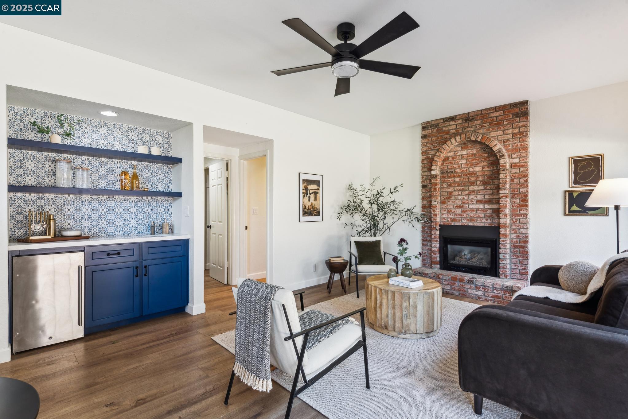 Detail Gallery Image 24 of 58 For 2253 Lake Crest Court, Martinez,  CA 94553 - 3 Beds | 2/1 Baths