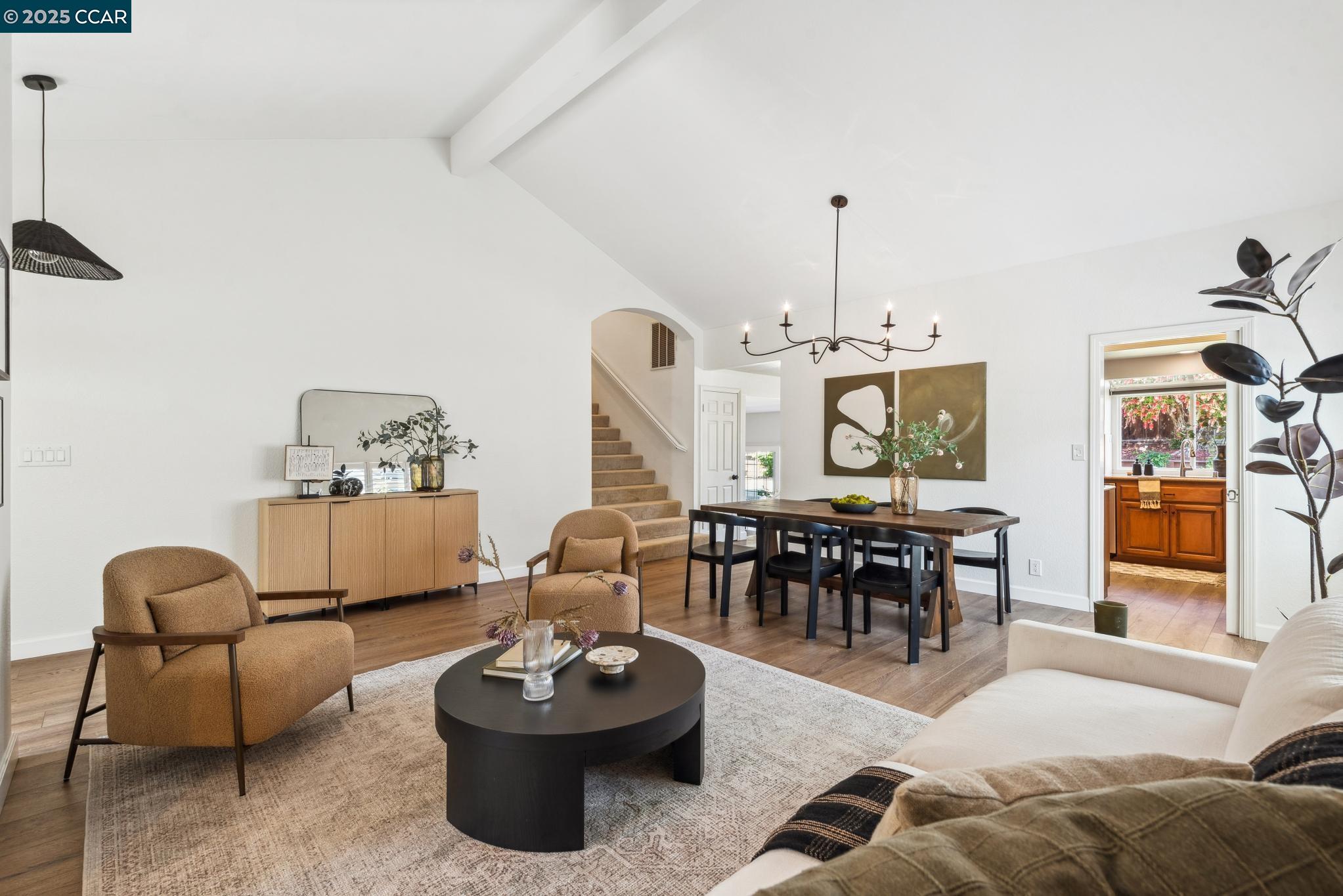 Detail Gallery Image 6 of 58 For 2253 Lake Crest Court, Martinez,  CA 94553 - 3 Beds | 2/1 Baths