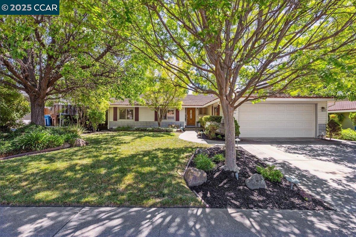 Detail Gallery Image 1 of 30 For 1050 Palisade Dr, Martinez,  CA 94553 - 3 Beds | 2 Baths