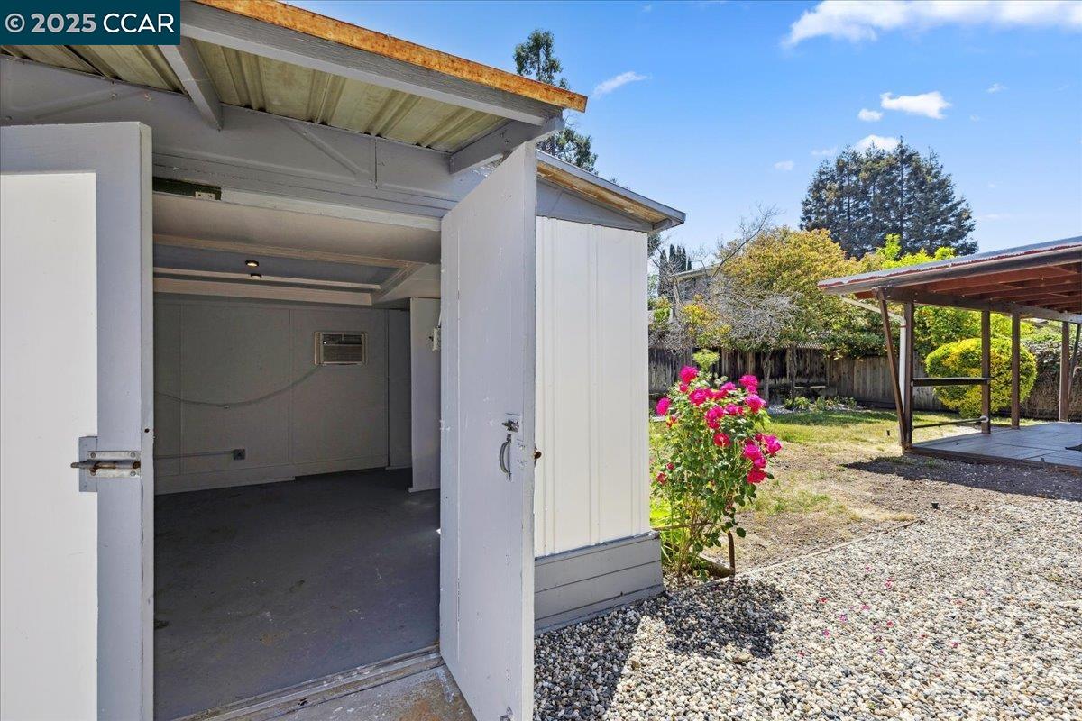 Detail Gallery Image 17 of 30 For 1050 Palisade Dr, Martinez,  CA 94553 - 3 Beds | 2 Baths