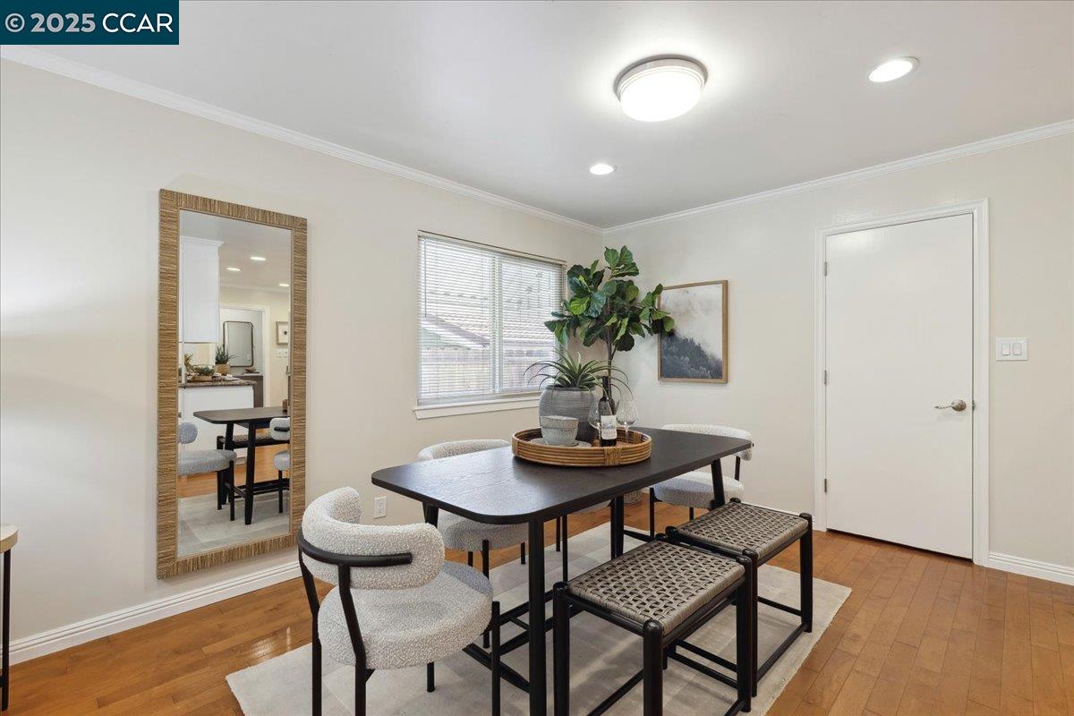 Detail Gallery Image 8 of 30 For 1050 Palisade Dr, Martinez,  CA 94553 - 3 Beds | 2 Baths