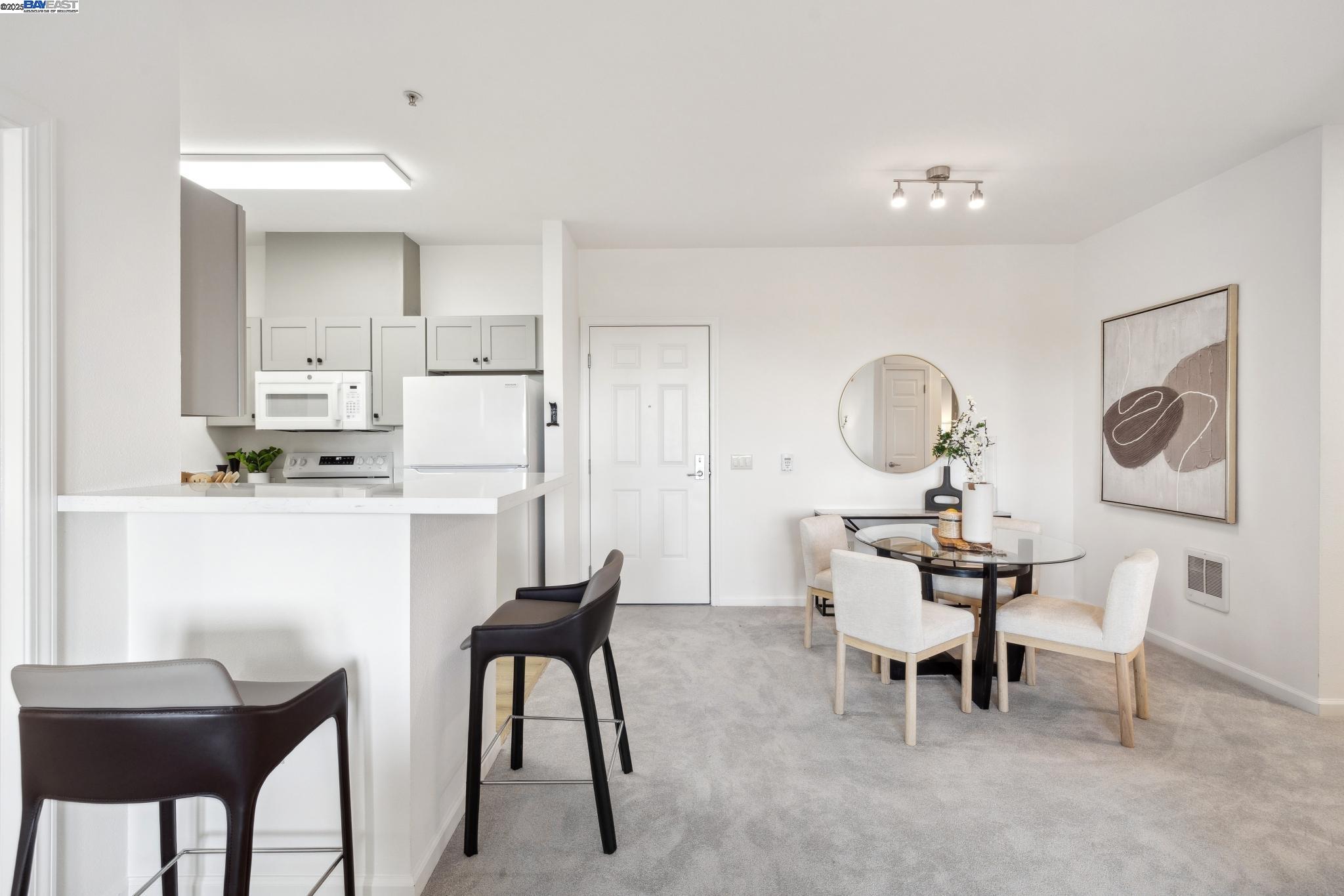 Detail Gallery Image 16 of 58 For 401 S Norfolk St #305,  San Mateo,  CA 94401 - 2 Beds | 2 Baths