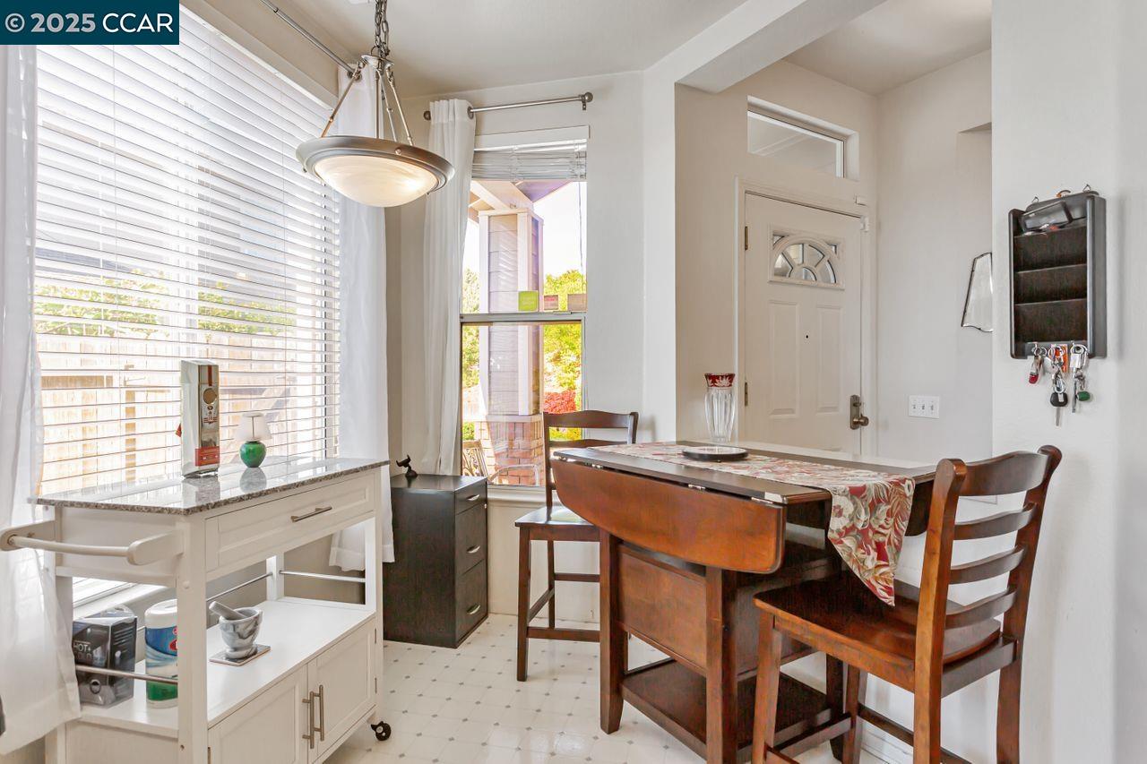 Detail Gallery Image 15 of 40 For 81 Del Sur St, Vallejo,  CA 94591 - 2 Beds | 2/1 Baths