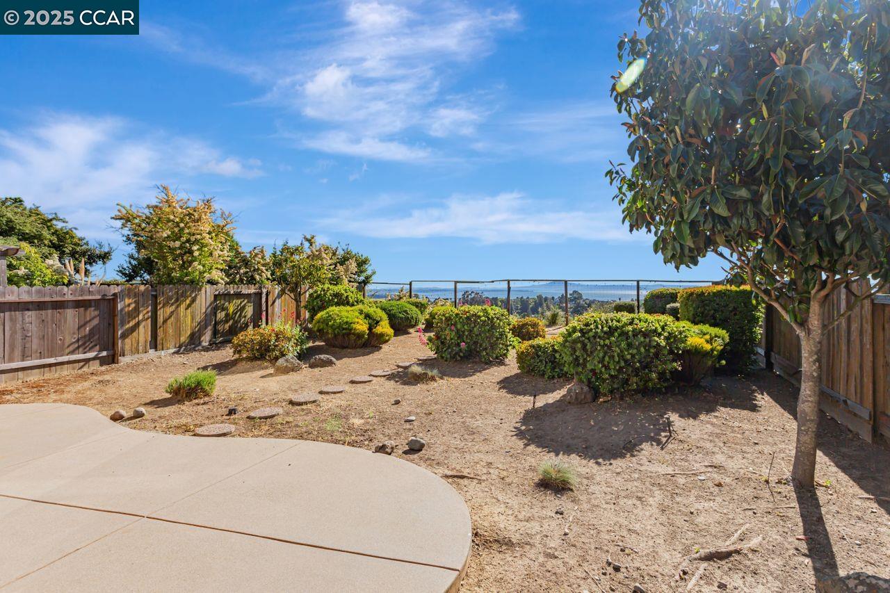 Detail Gallery Image 36 of 40 For 81 Del Sur St, Vallejo,  CA 94591 - 2 Beds | 2/1 Baths