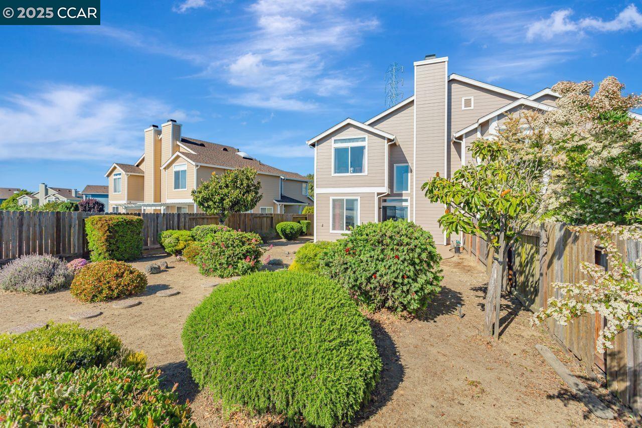 Detail Gallery Image 38 of 40 For 81 Del Sur St, Vallejo,  CA 94591 - 2 Beds | 2/1 Baths