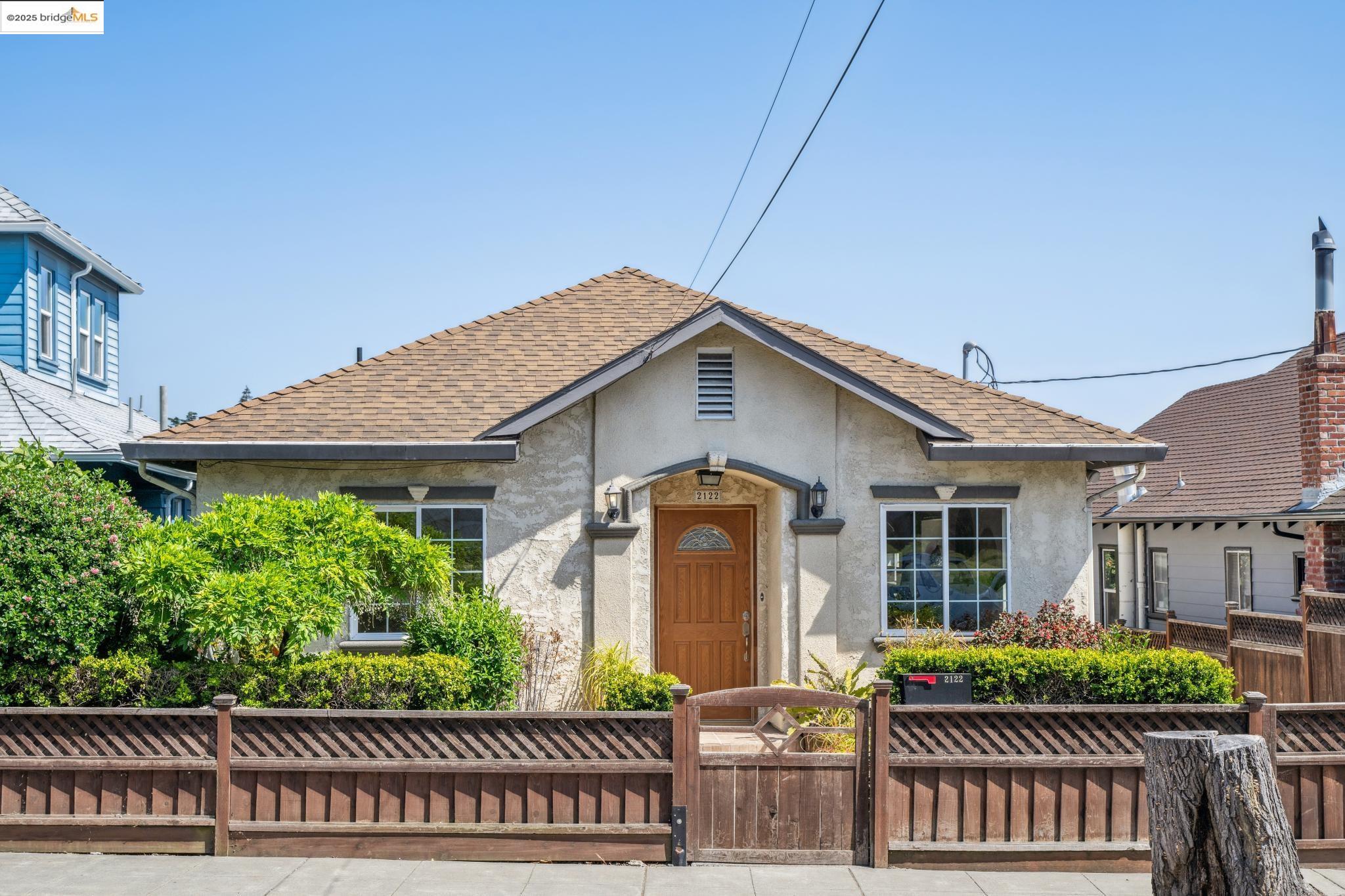 Detail Gallery Image 1 of 54 For 2122 42nd Ave, Oakland,  CA 94601 - 4 Beds | 2 Baths