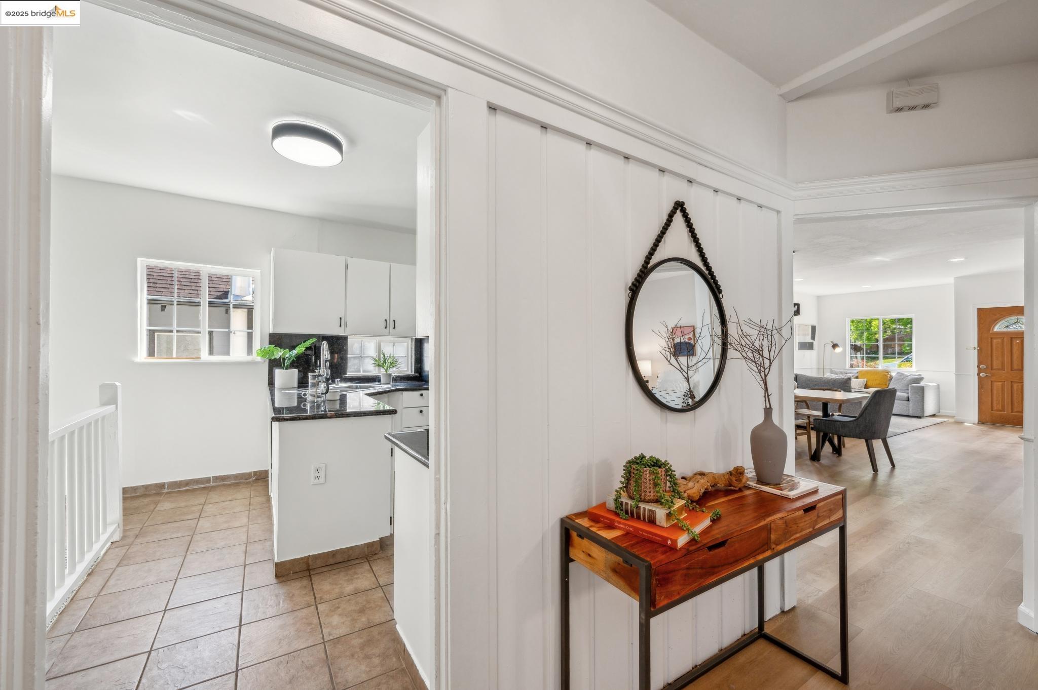 Detail Gallery Image 20 of 54 For 2122 42nd Ave, Oakland,  CA 94601 - 4 Beds | 2 Baths