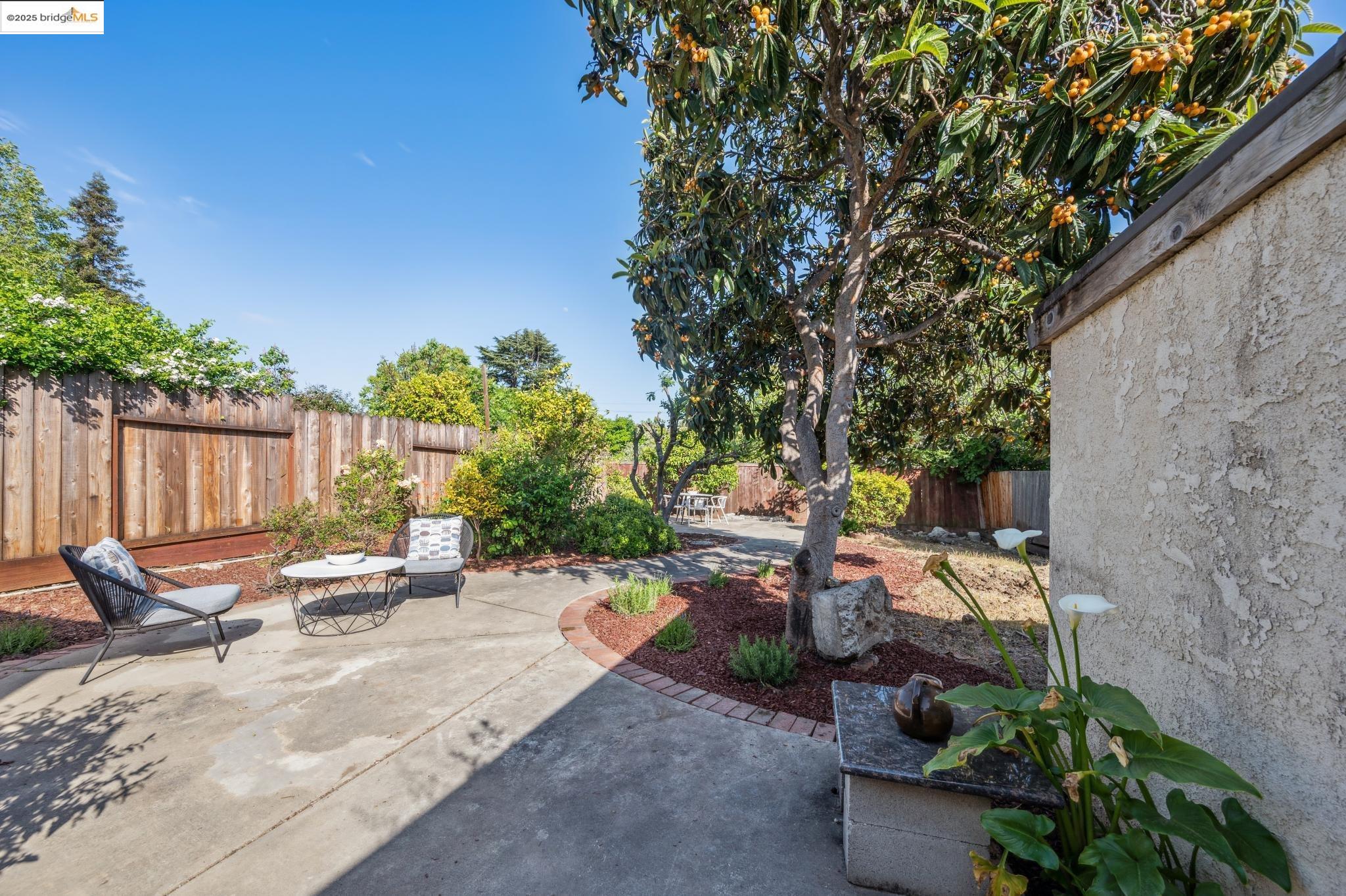 Detail Gallery Image 42 of 54 For 2122 42nd Ave, Oakland,  CA 94601 - 4 Beds | 2 Baths
