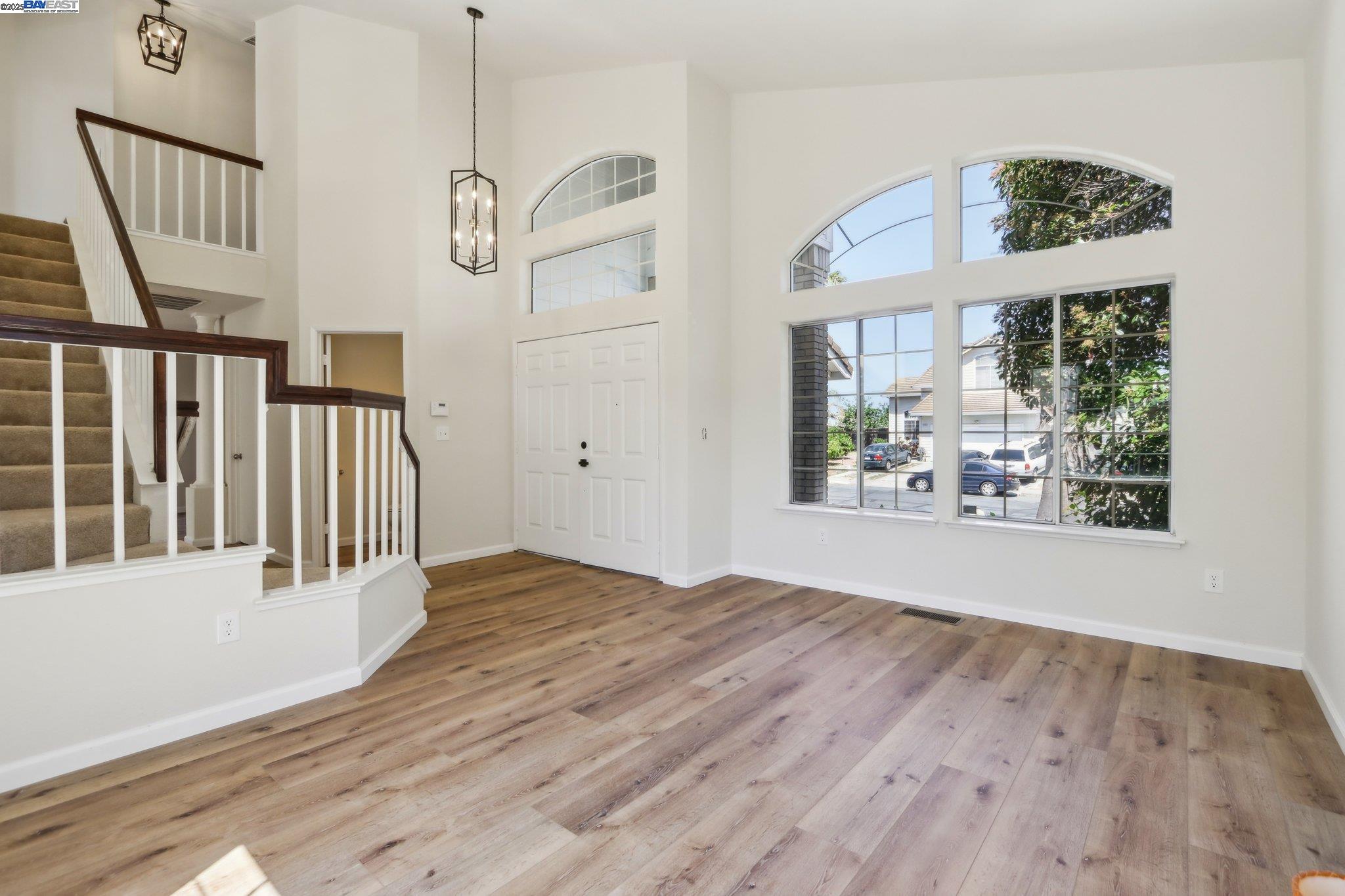 Detail Gallery Image 18 of 46 For 2164 Rain Drop Cir, Pittsburg,  CA 94565 - 3 Beds | 2/1 Baths