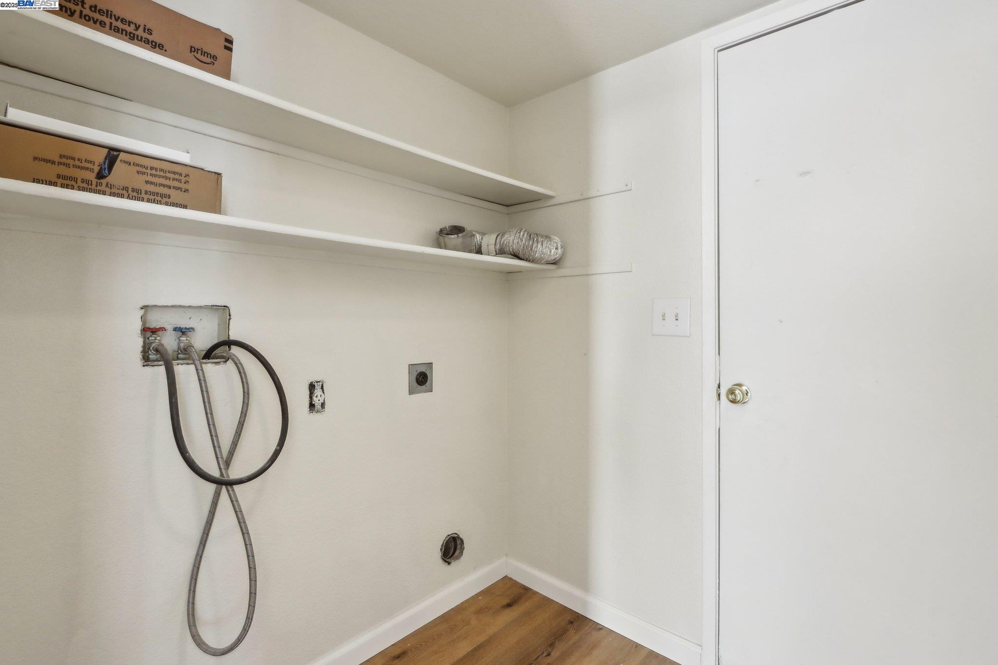 Detail Gallery Image 22 of 46 For 2164 Rain Drop Cir, Pittsburg,  CA 94565 - 3 Beds | 2/1 Baths