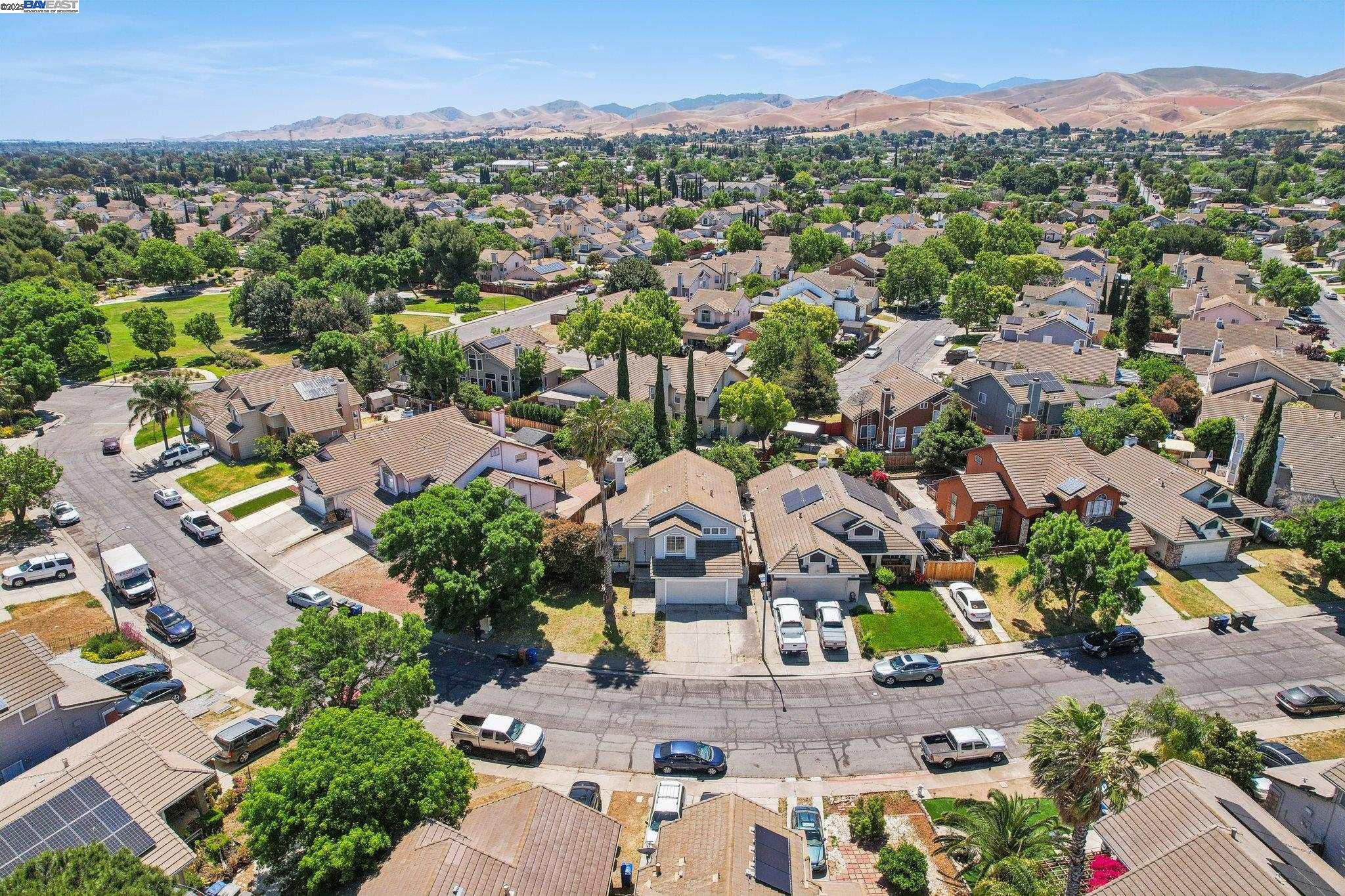 Detail Gallery Image 39 of 46 For 2164 Rain Drop Cir, Pittsburg,  CA 94565 - 3 Beds | 2/1 Baths