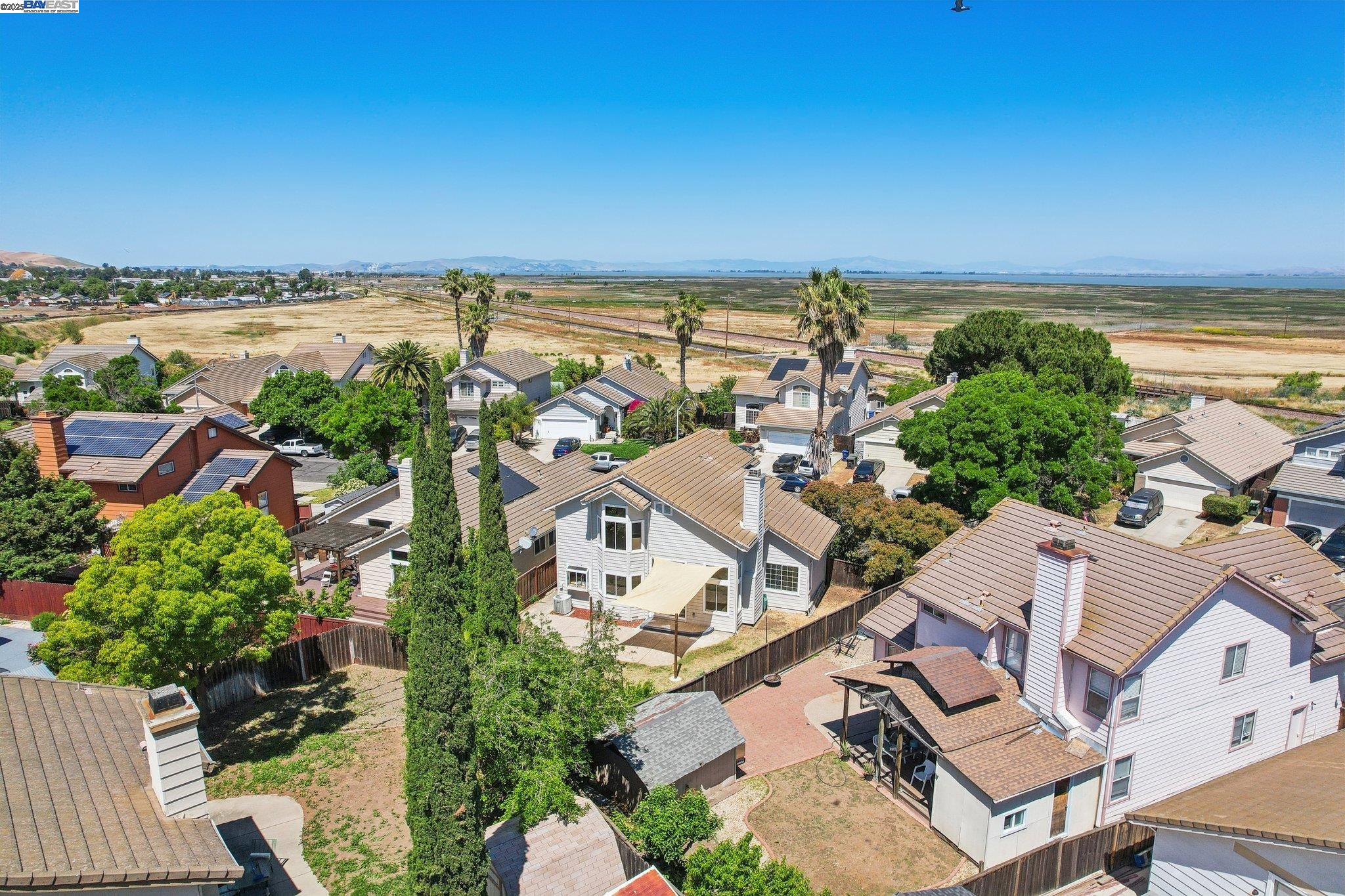 Detail Gallery Image 43 of 46 For 2164 Rain Drop Cir, Pittsburg,  CA 94565 - 3 Beds | 2/1 Baths