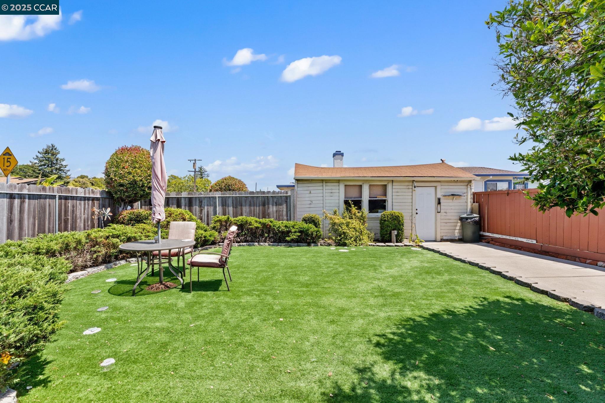 Detail Gallery Image 30 of 36 For 3280 Pleitner Ave, Oakland,  CA 94602 - 2 Beds | 1 Baths