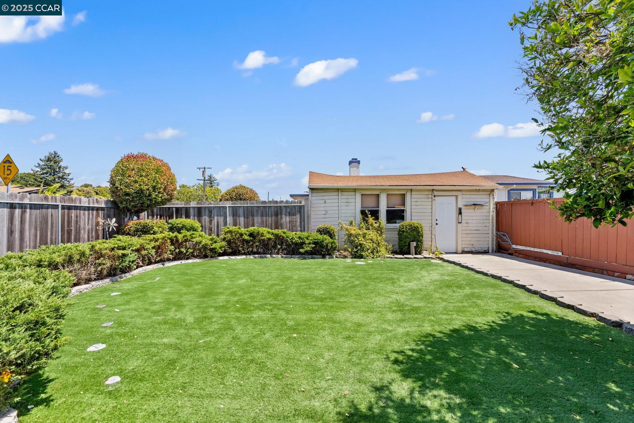 Detail Gallery Image 31 of 36 For 3280 Pleitner Ave, Oakland,  CA 94602 - 2 Beds | 1 Baths