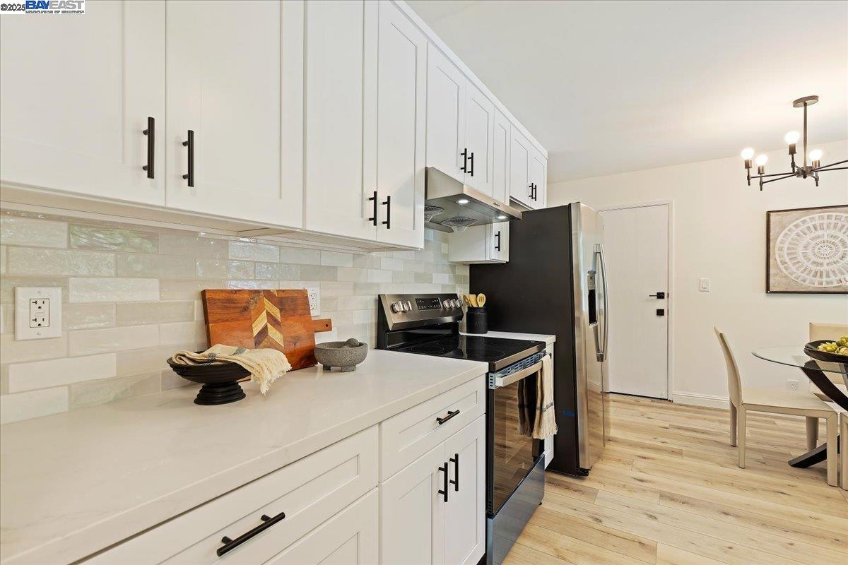 Detail Gallery Image 7 of 31 For 21 Muth Dr, Orinda,  CA 94563 - 4 Beds | 3 Baths
