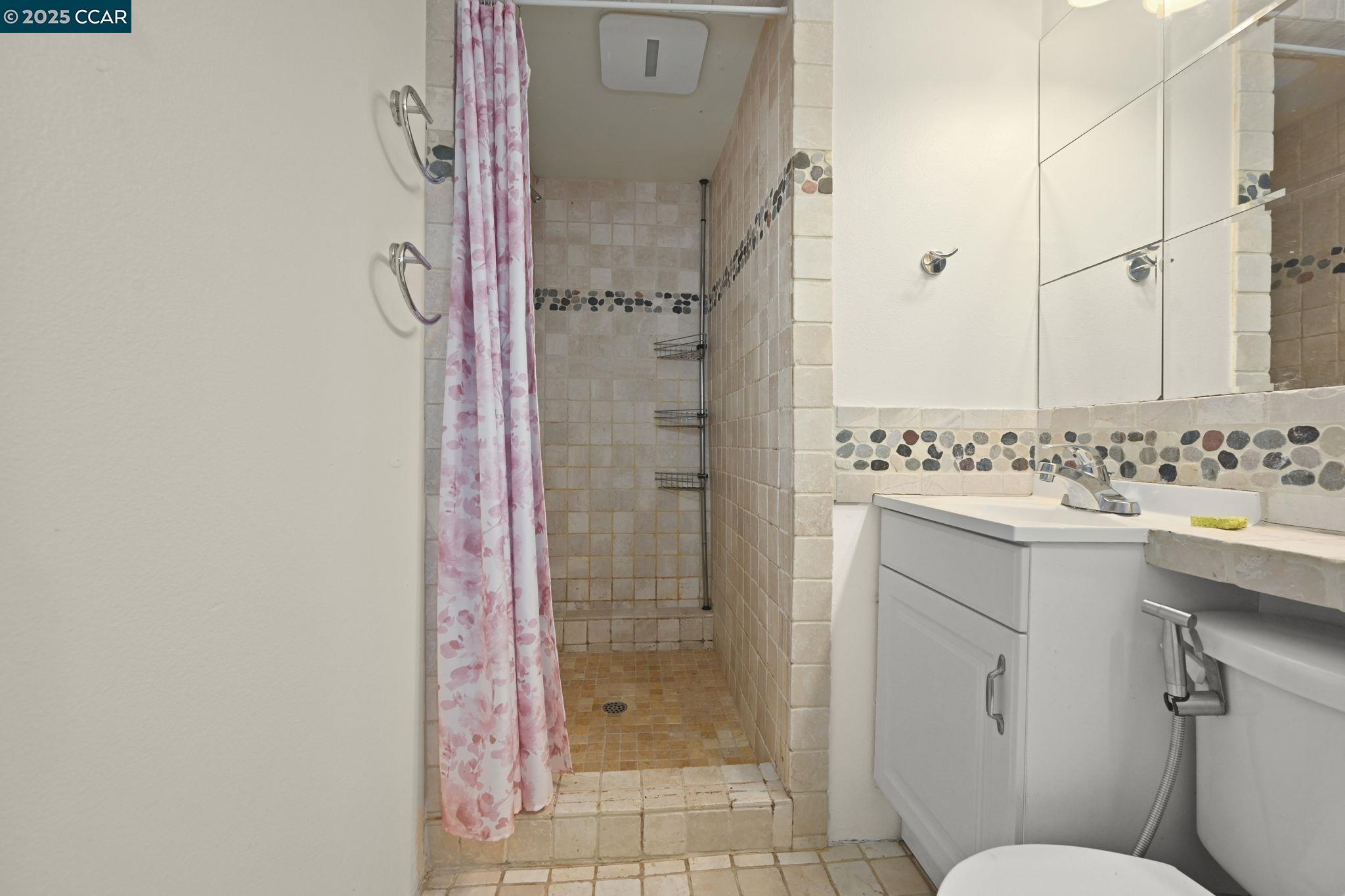105 Alamo Ranch Rd # A, Alamo, California 94507, 1 Bedroom Bedrooms, 3 Rooms Rooms,1 BathroomBathrooms,Residential Lease,For Rent,105 Alamo Ranch Rd # A,41096863