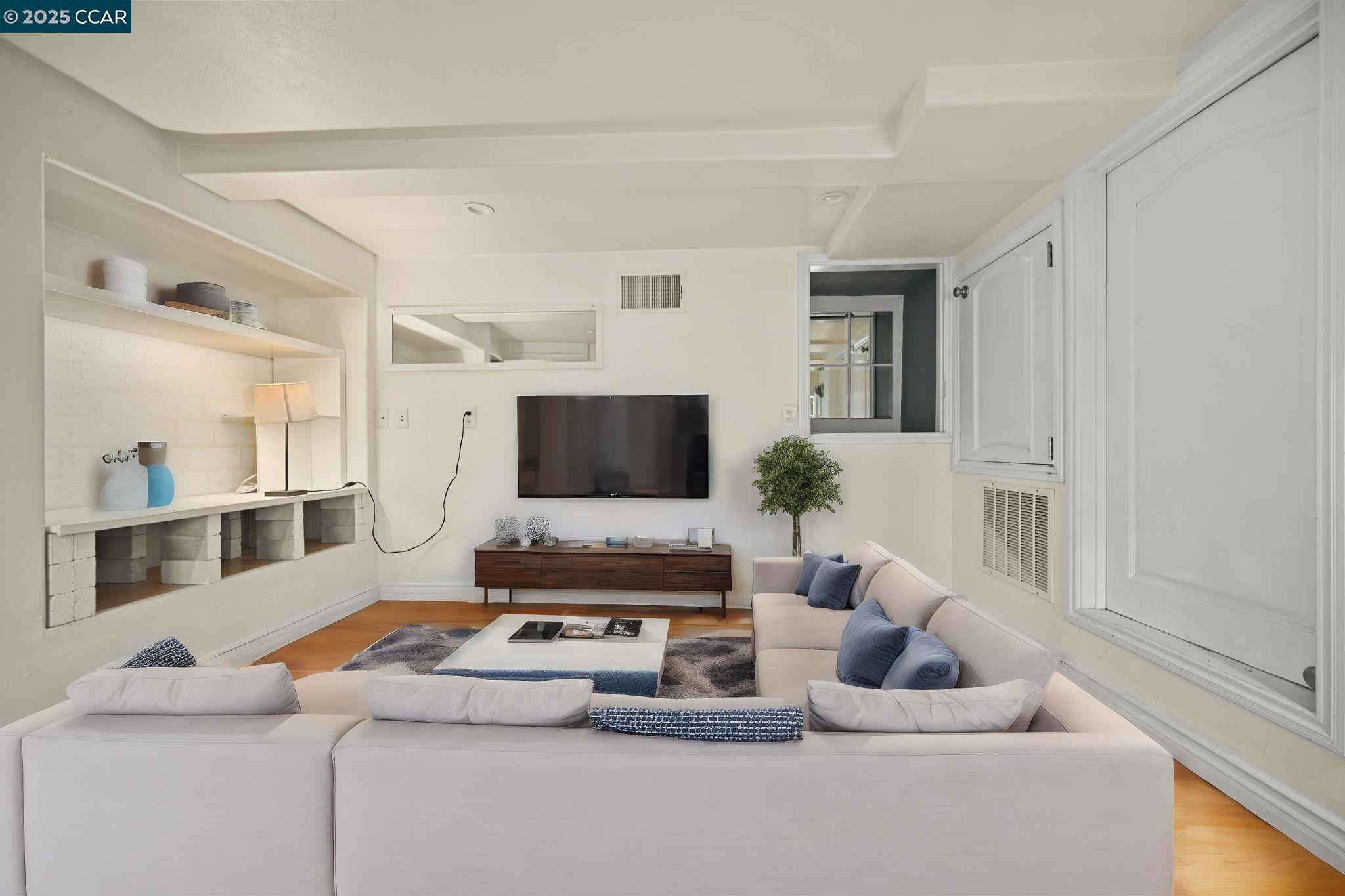 105 Alamo Ranch Rd # A, Alamo, California 94507, 1 Bedroom Bedrooms, 3 Rooms Rooms,1 BathroomBathrooms,Residential Lease,For Rent,105 Alamo Ranch Rd # A,41096863