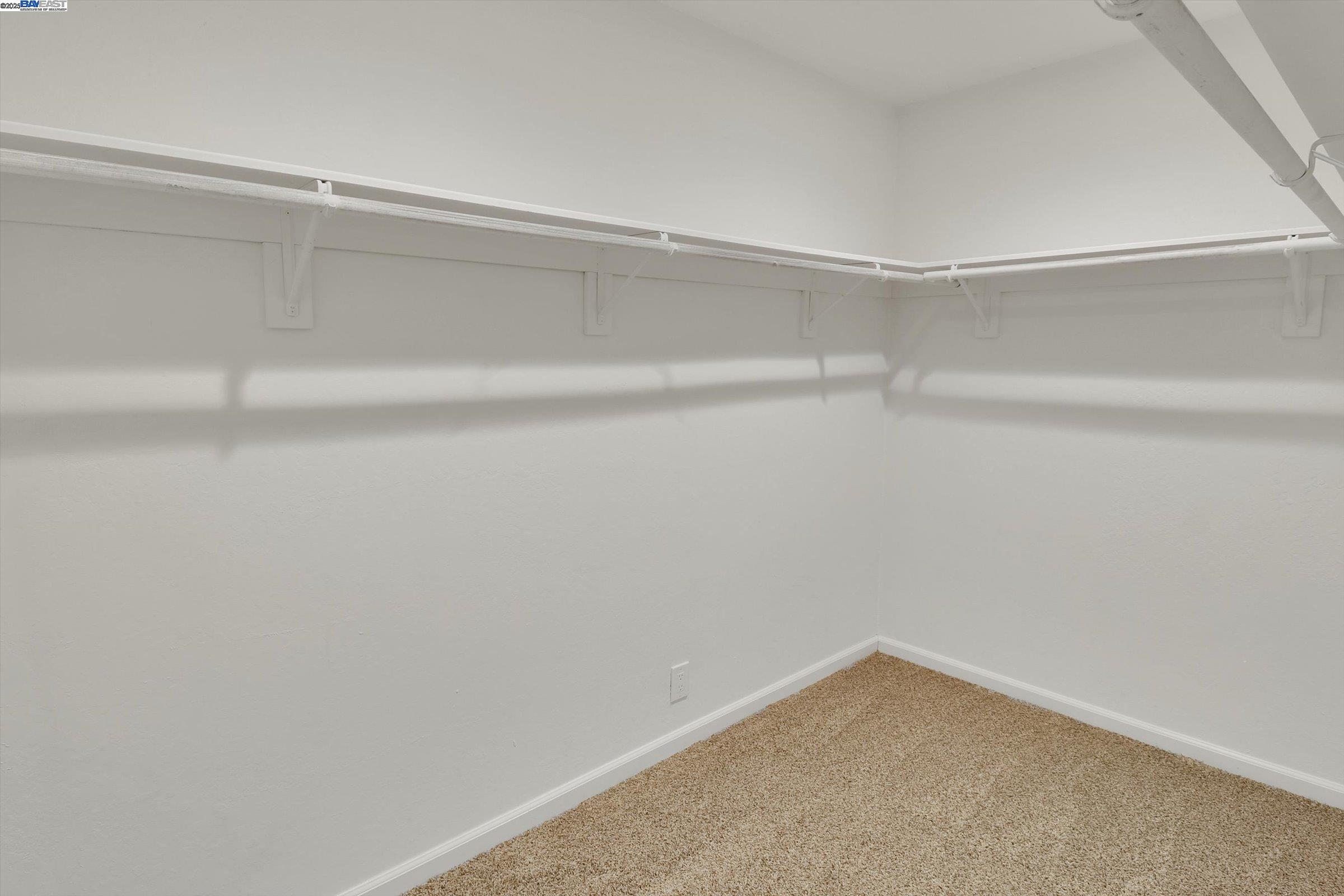 Detail Gallery Image 14 of 21 For 1691 Woodcrest Dr, Concord,  CA 94521 - 4 Beds | 2 Baths